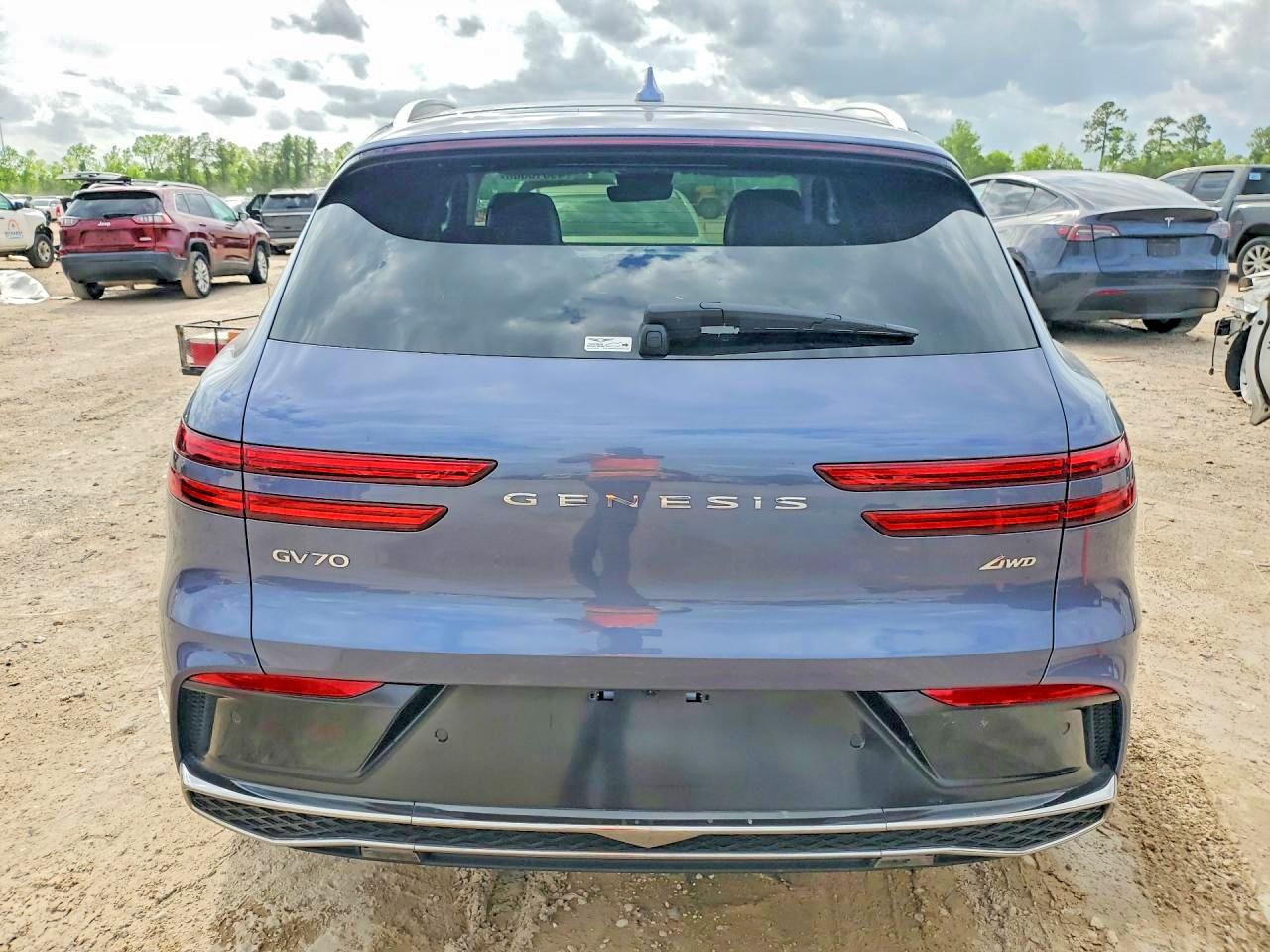 2026 Genesis Gv70 2.5t Standard Blue vin: 5NMMADTB1TH044466