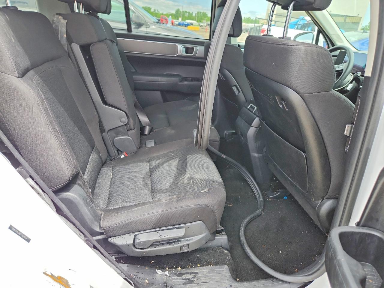 2026 Hyundai Santa Fe Se White vin: 5NMP14G18TH071968