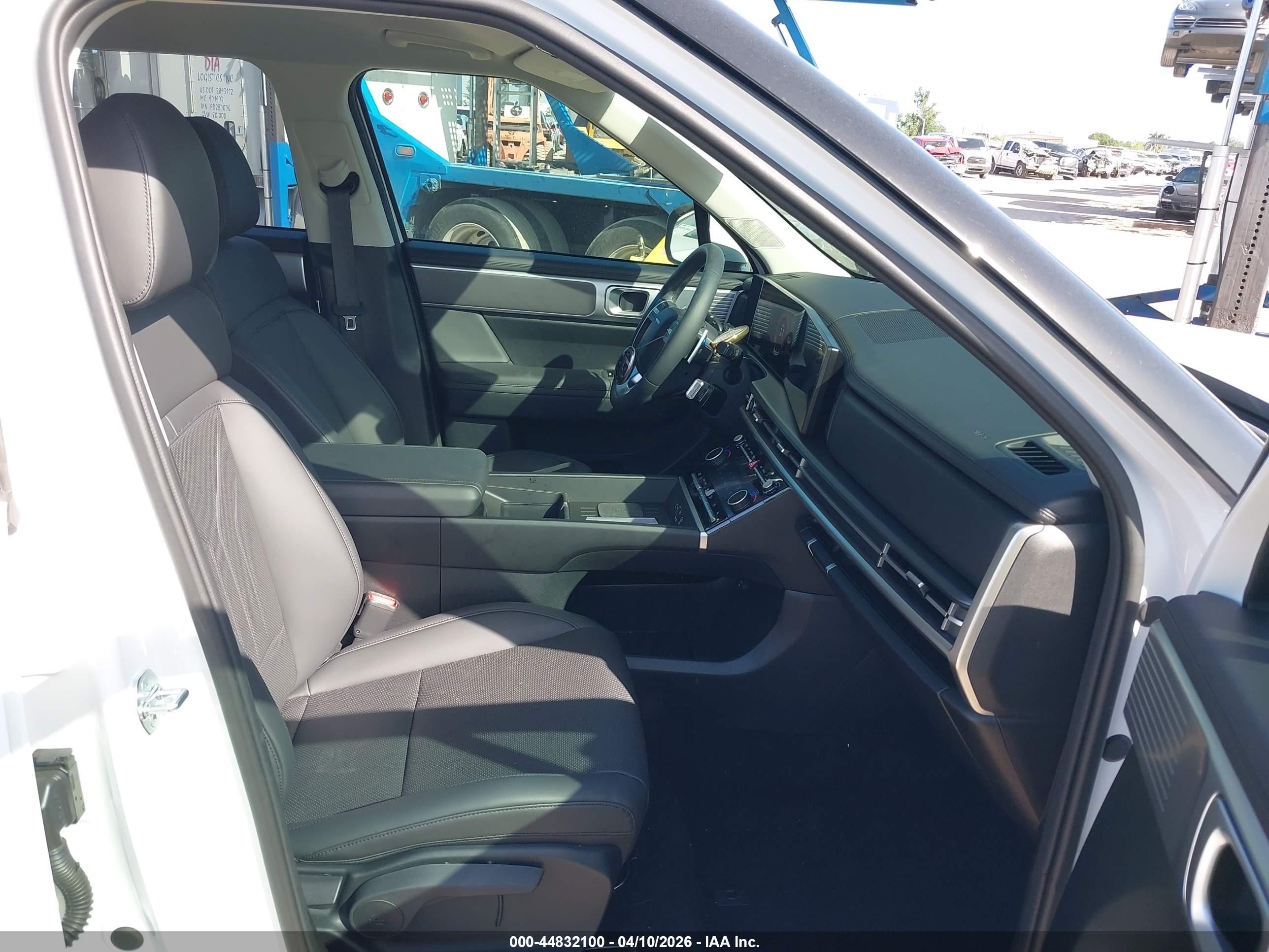 2026 Hyundai Santa Fe Sel White vin: 5NMP24GL7TH195597