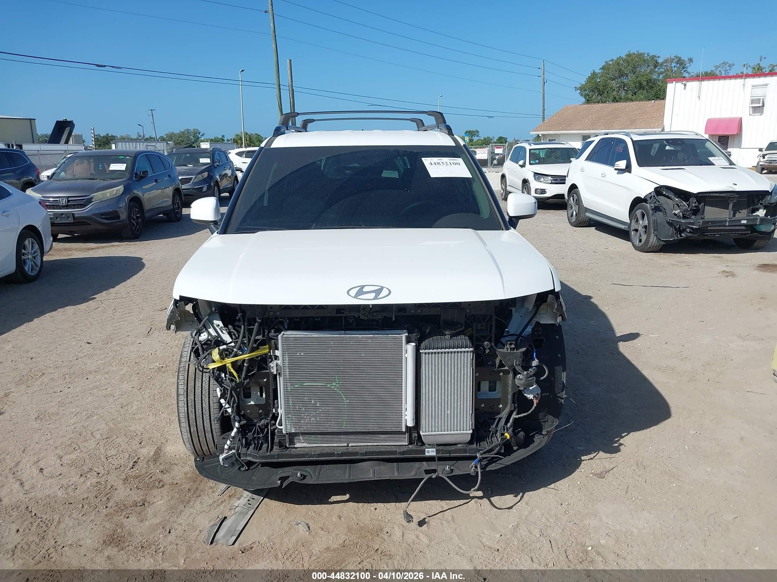 2026 Hyundai Santa Fe Sel White vin: 5NMP24GL7TH195597