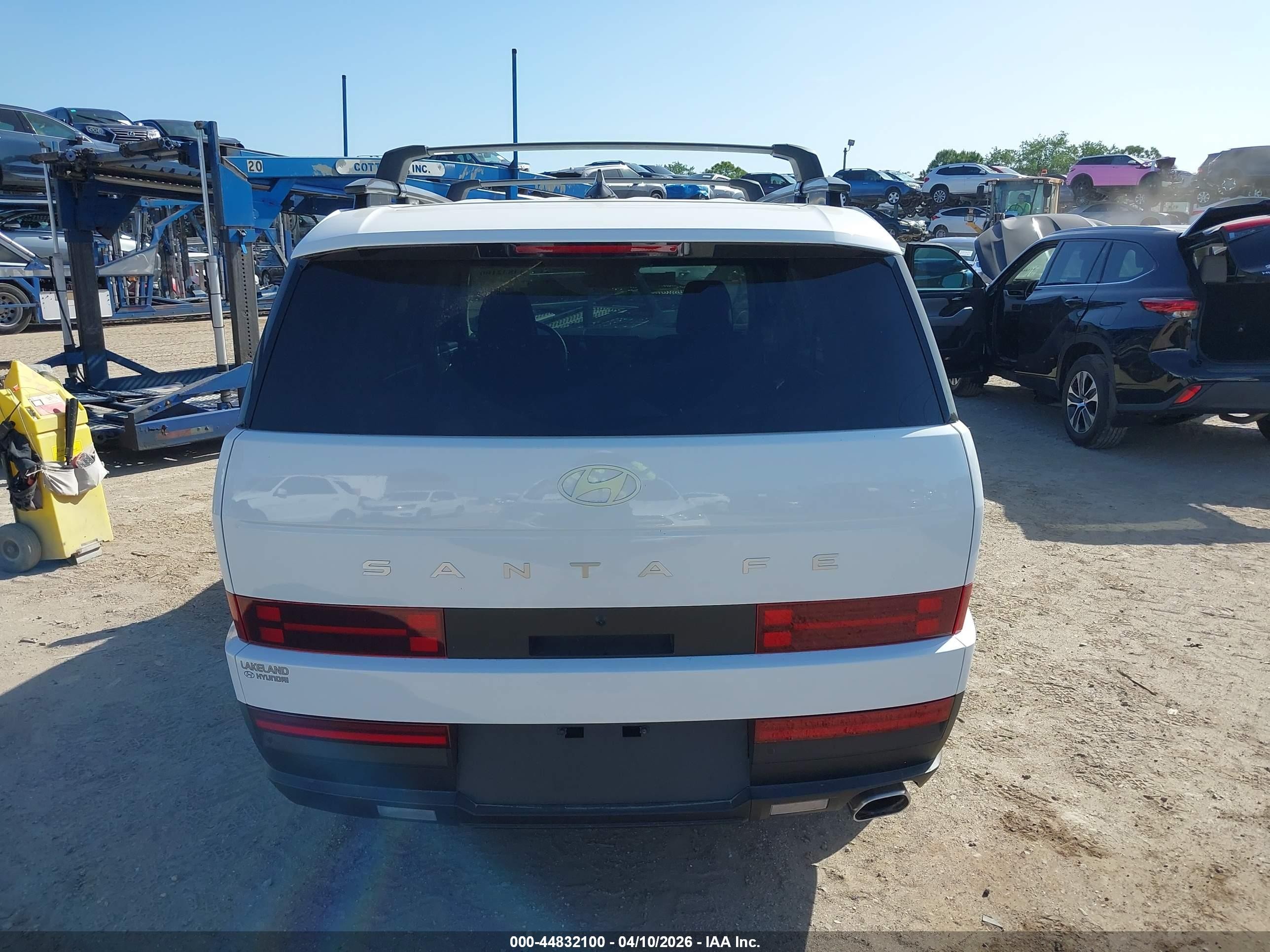 2026 Hyundai Santa Fe Sel White vin: 5NMP24GL7TH195597