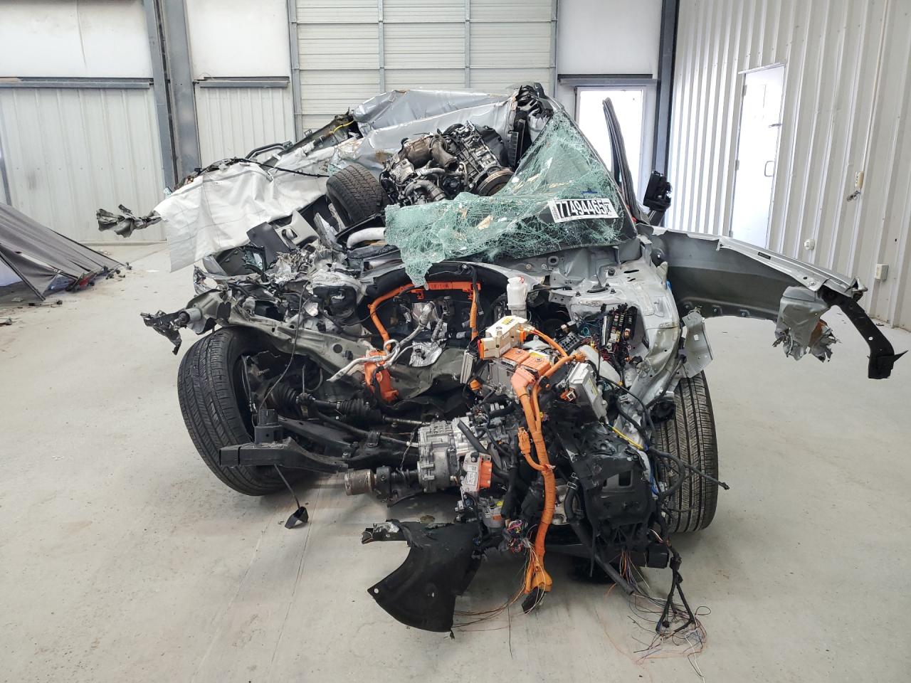 2025 Hyundai Santa Fe Hybrid Sel Silver vin: 5NMP2DG17SH020439 Damage: Windshield, Broken, Replacement Required