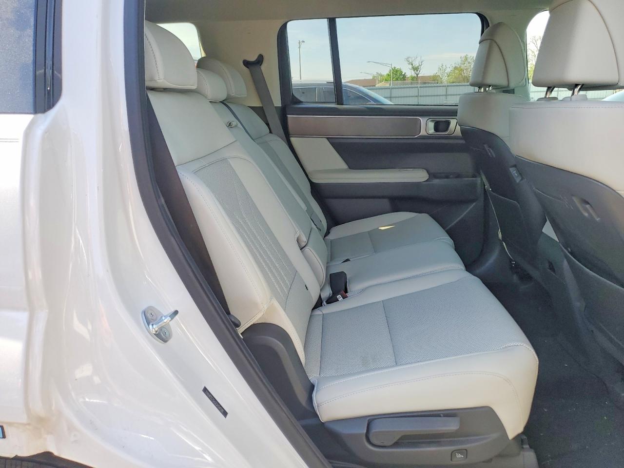 2025 Hyundai Santa Fe Sel White vin: 5NMP2DGL0SH114308