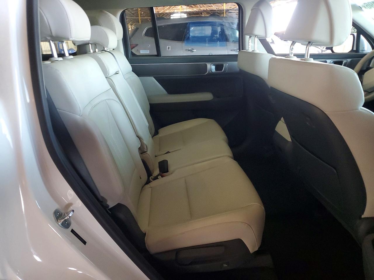 2025 Hyundai Santa Fe Белый vin: 5NMP2DGL8SH130465