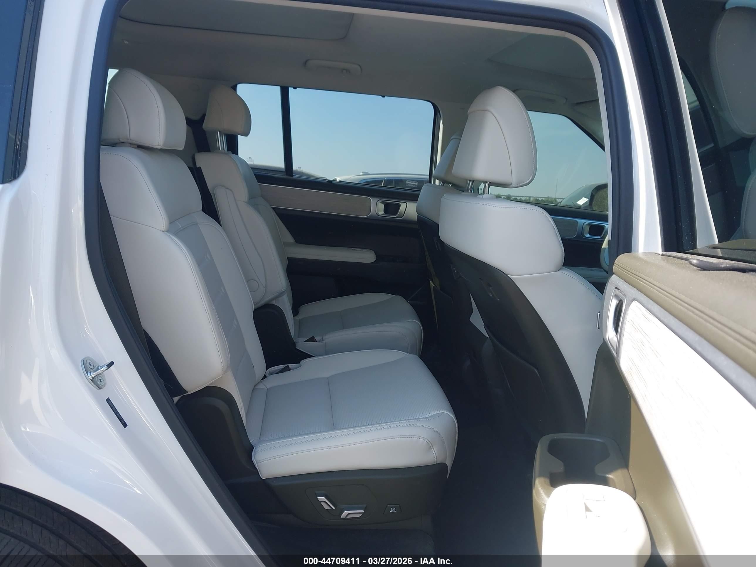 2024 Hyundai Santa Fe Calligraphy White vin: 5NMP5DGL3RH055692