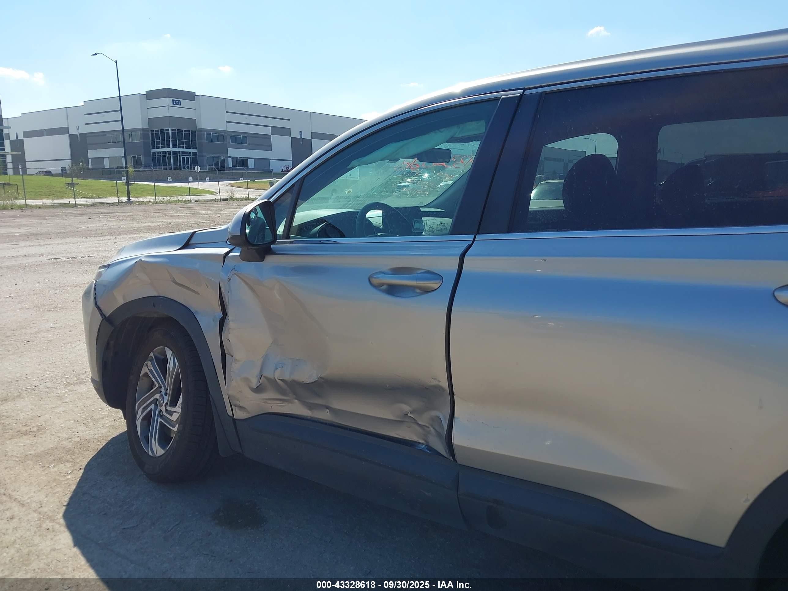 2021 Hyundai Santa Fe Se Silver vin: 5NMS1DAJ6MH350095
