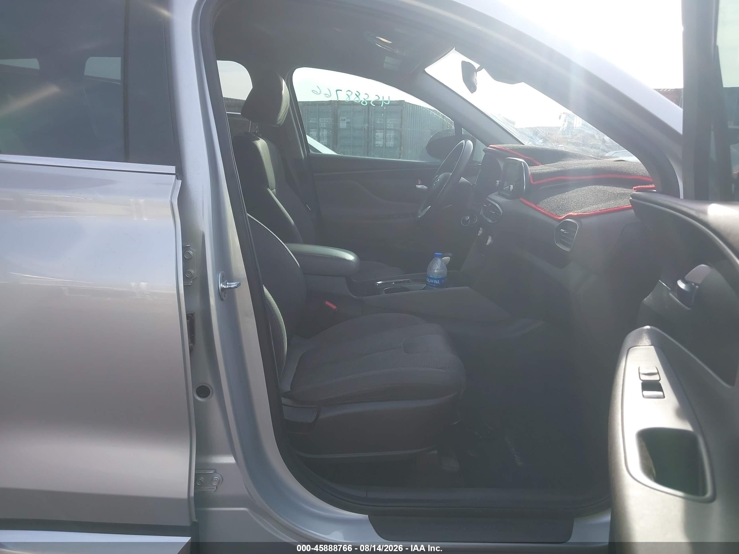 2019 Hyundai Santa Fe Se Silver vin: 5NMS23AD0KH043262