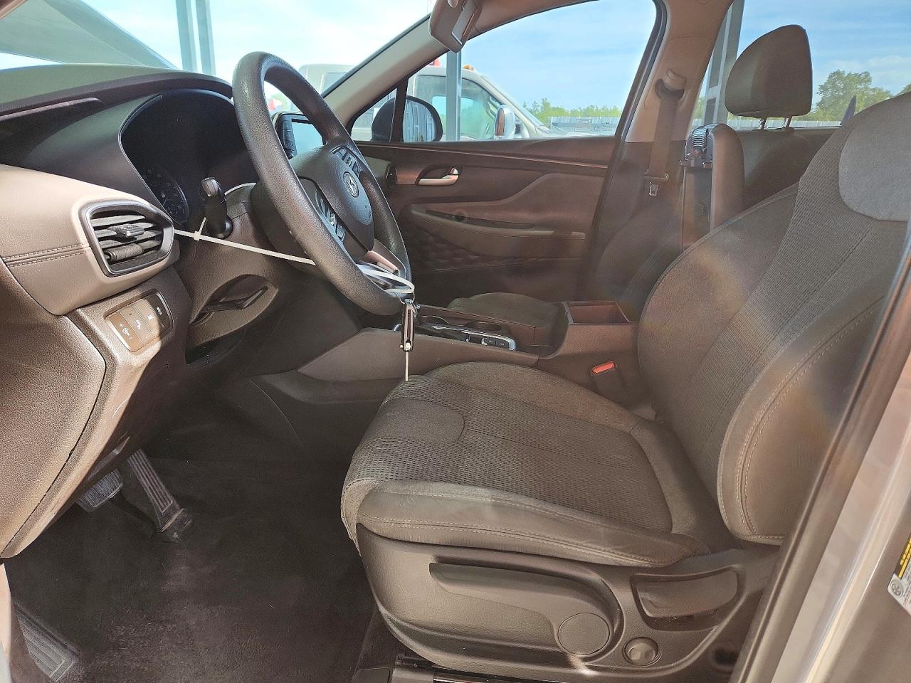 2019 Hyundai Santa Fe Se Gray vin: 5NMS23AD1KH110810