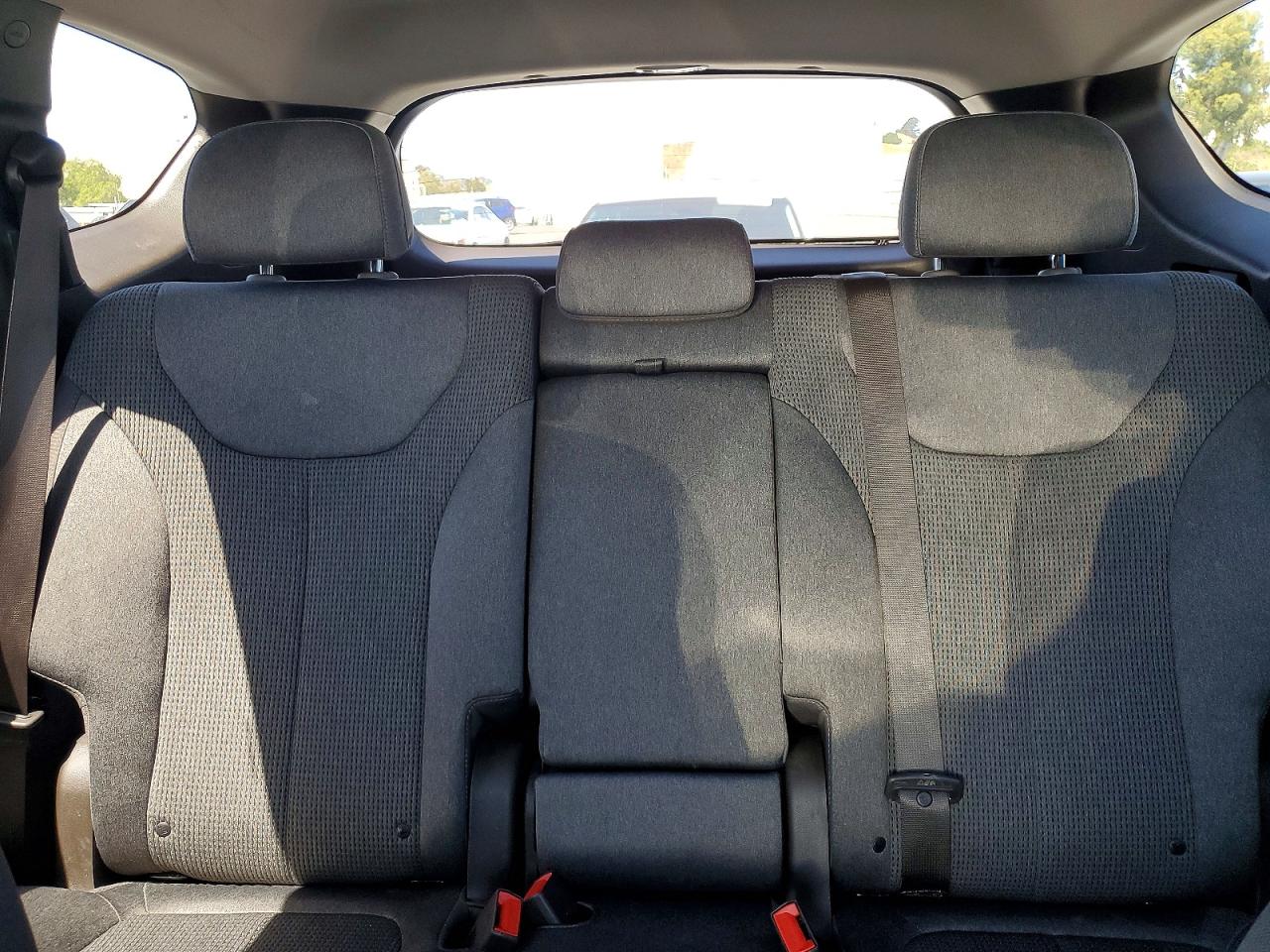 2019 Hyundai Santa Fe Se Gray vin: 5NMS23AD5KH009611