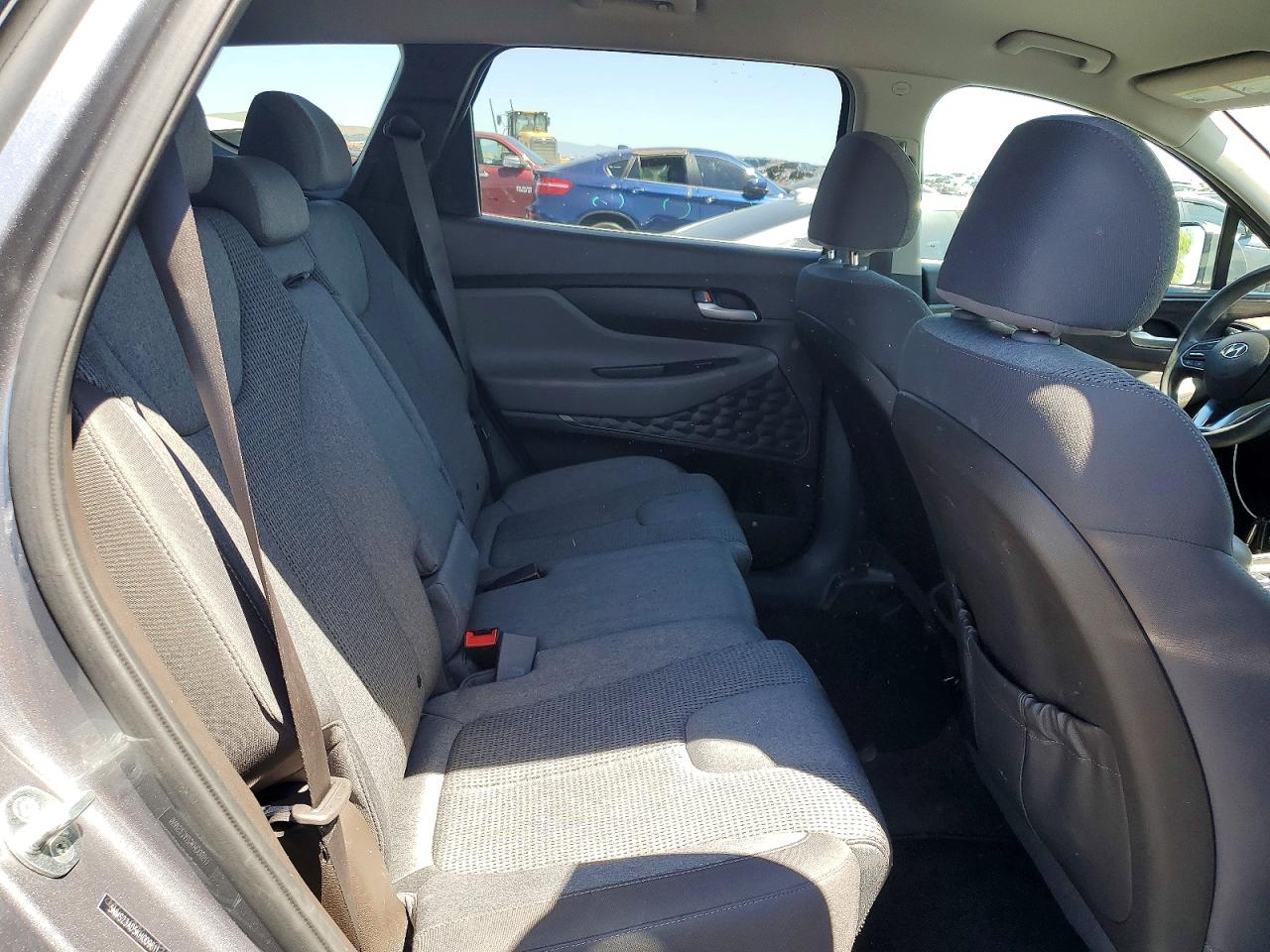 2019 Hyundai Santa Fe Se Gray vin: 5NMS23AD5KH009611