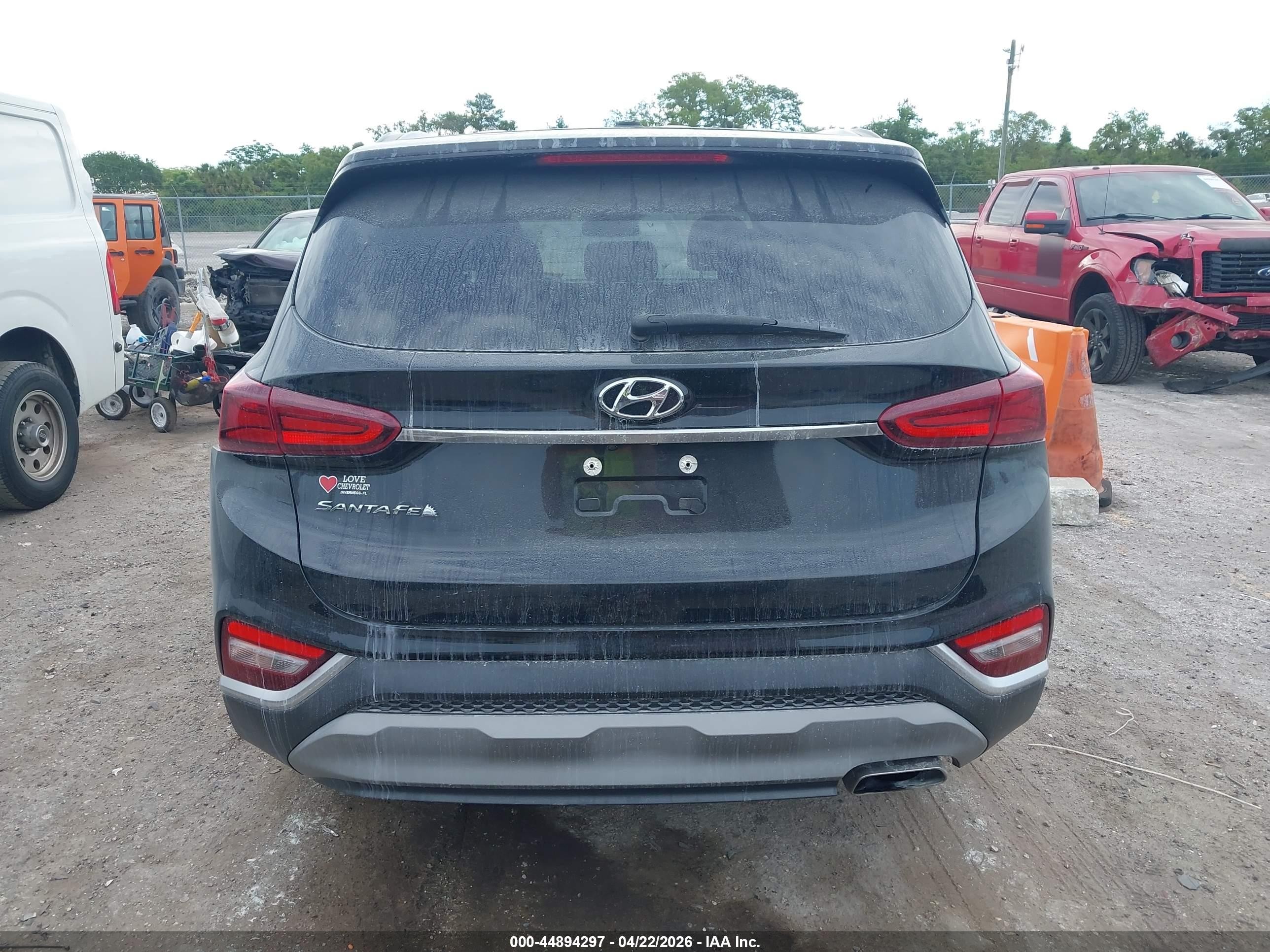 2020 Hyundai Santa Fe Se Gray vin: 5NMS23AD5LH239635