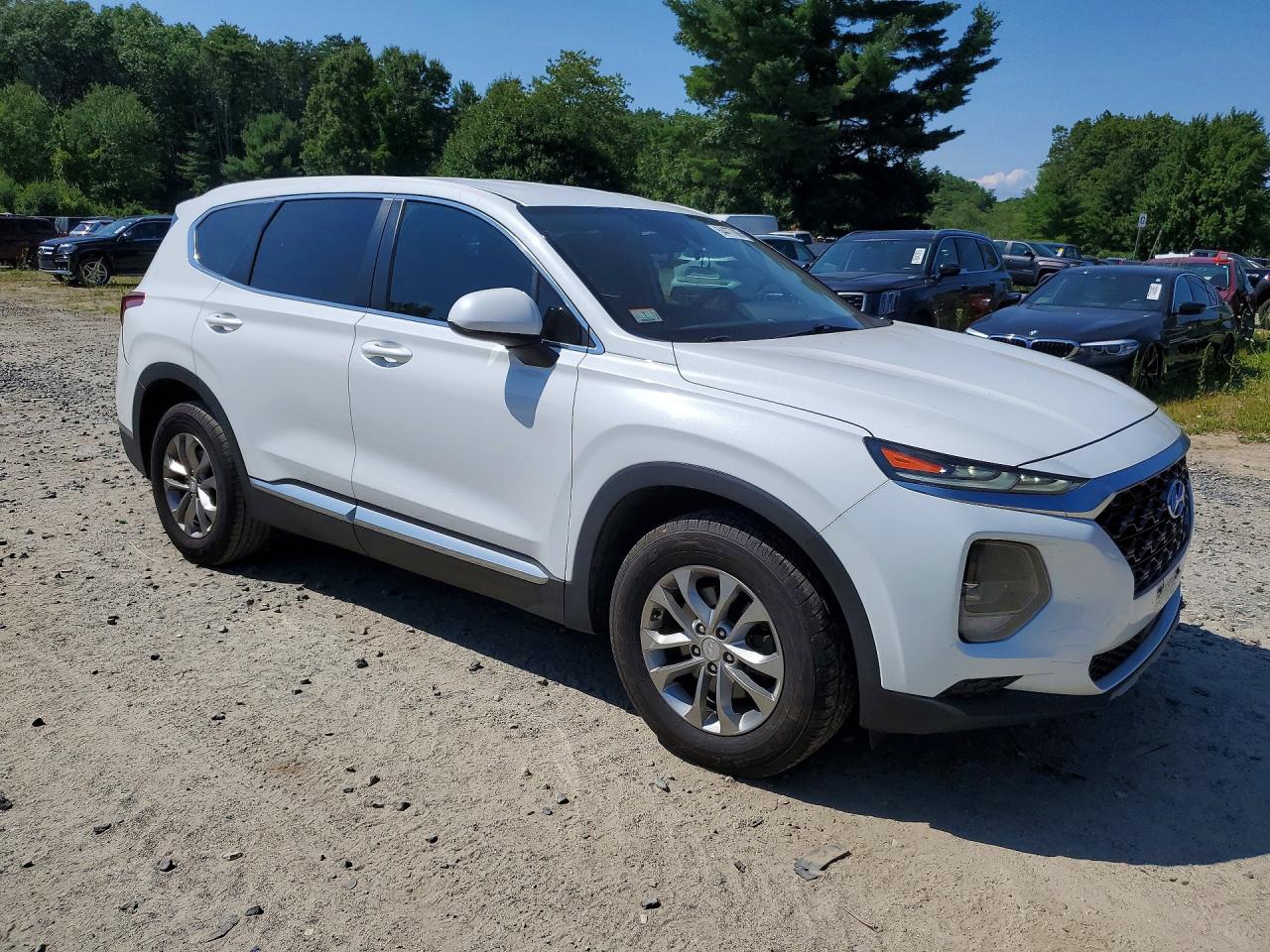 2019 Hyundai Santa Fe Se White vin: 5NMS23AD8KH007710