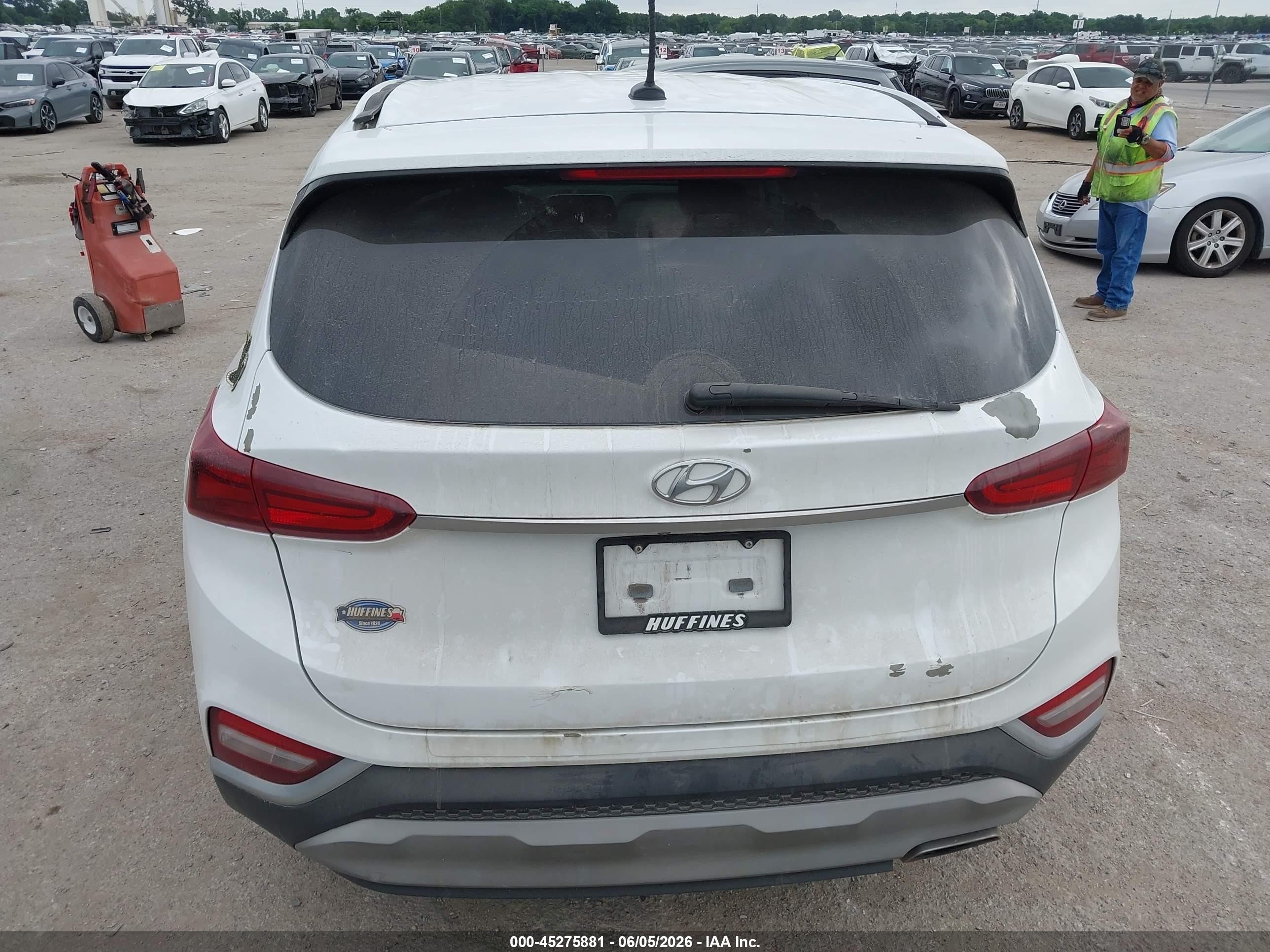 2020 Hyundai Santa Fe Se White vin: 5NMS23AD8LH141327