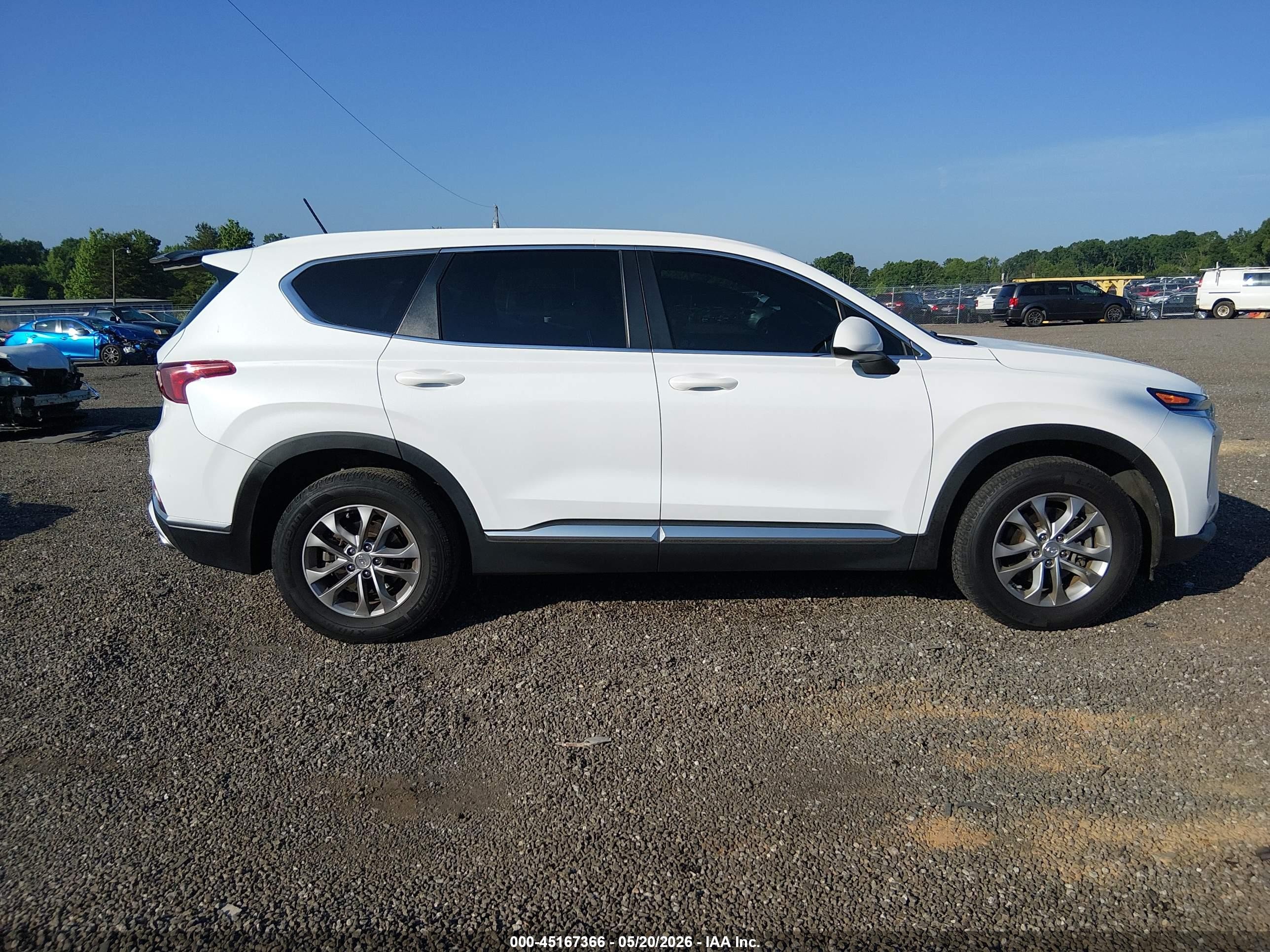 2019 Hyundai Santa Fe Se White vin: 5NMS23AD9KH096431