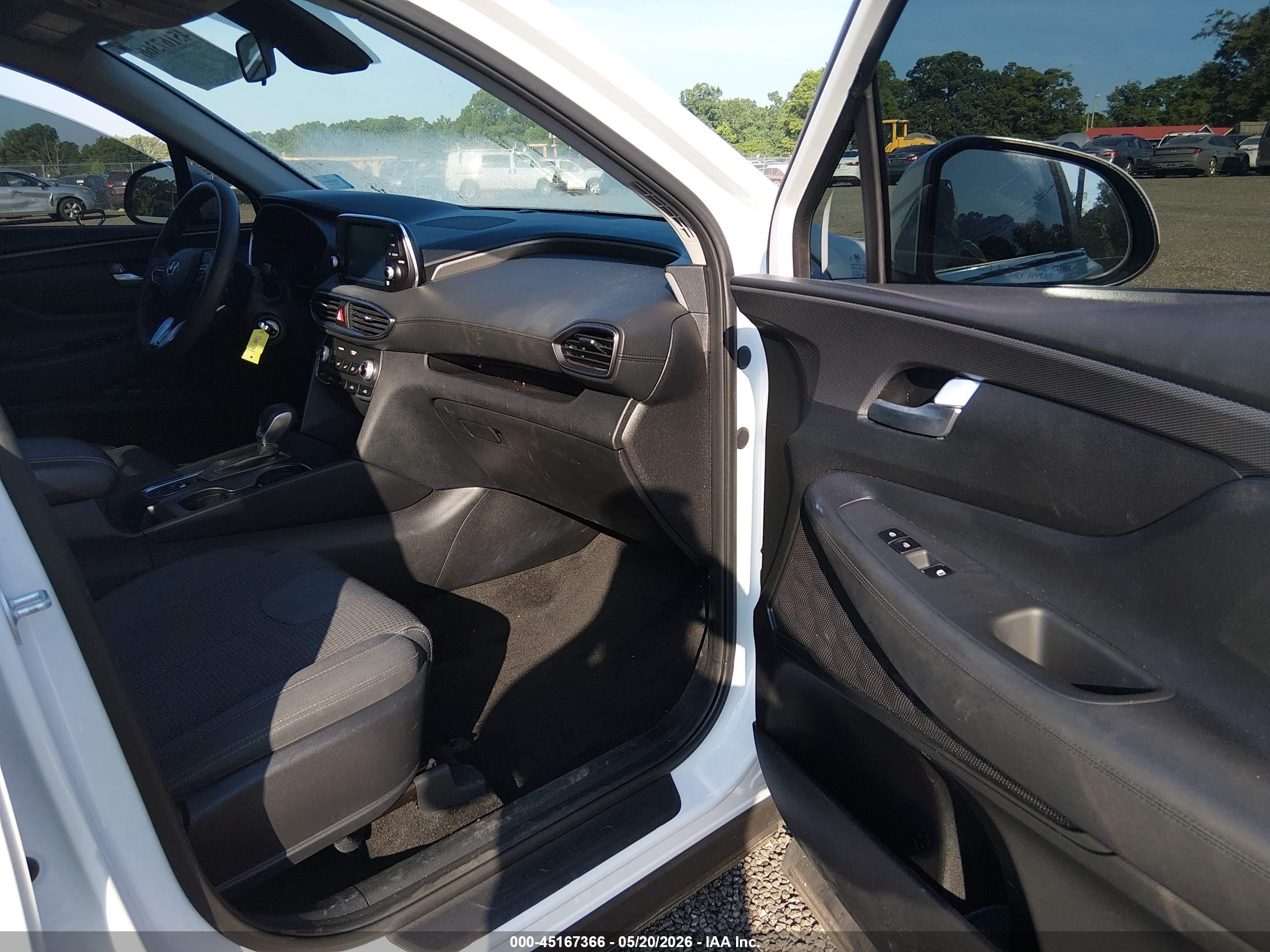 2019 Hyundai Santa Fe Se White vin: 5NMS23AD9KH096431