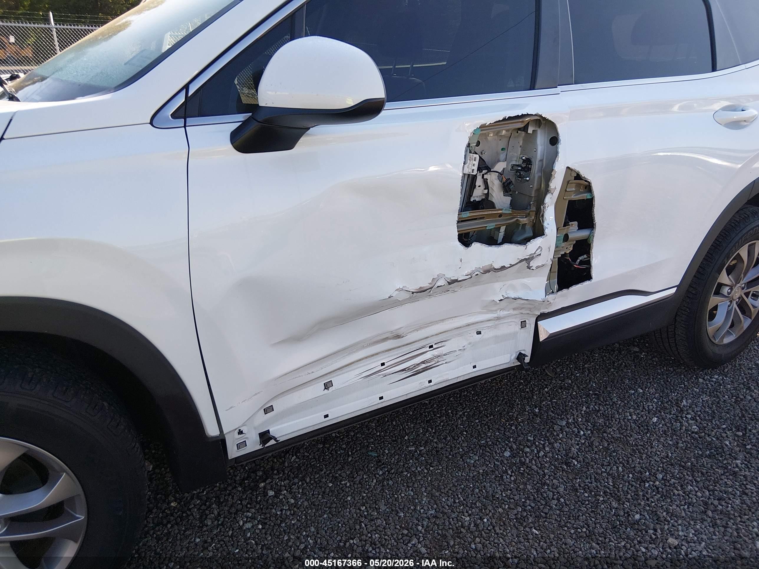 2019 Hyundai Santa Fe Se White vin: 5NMS23AD9KH096431