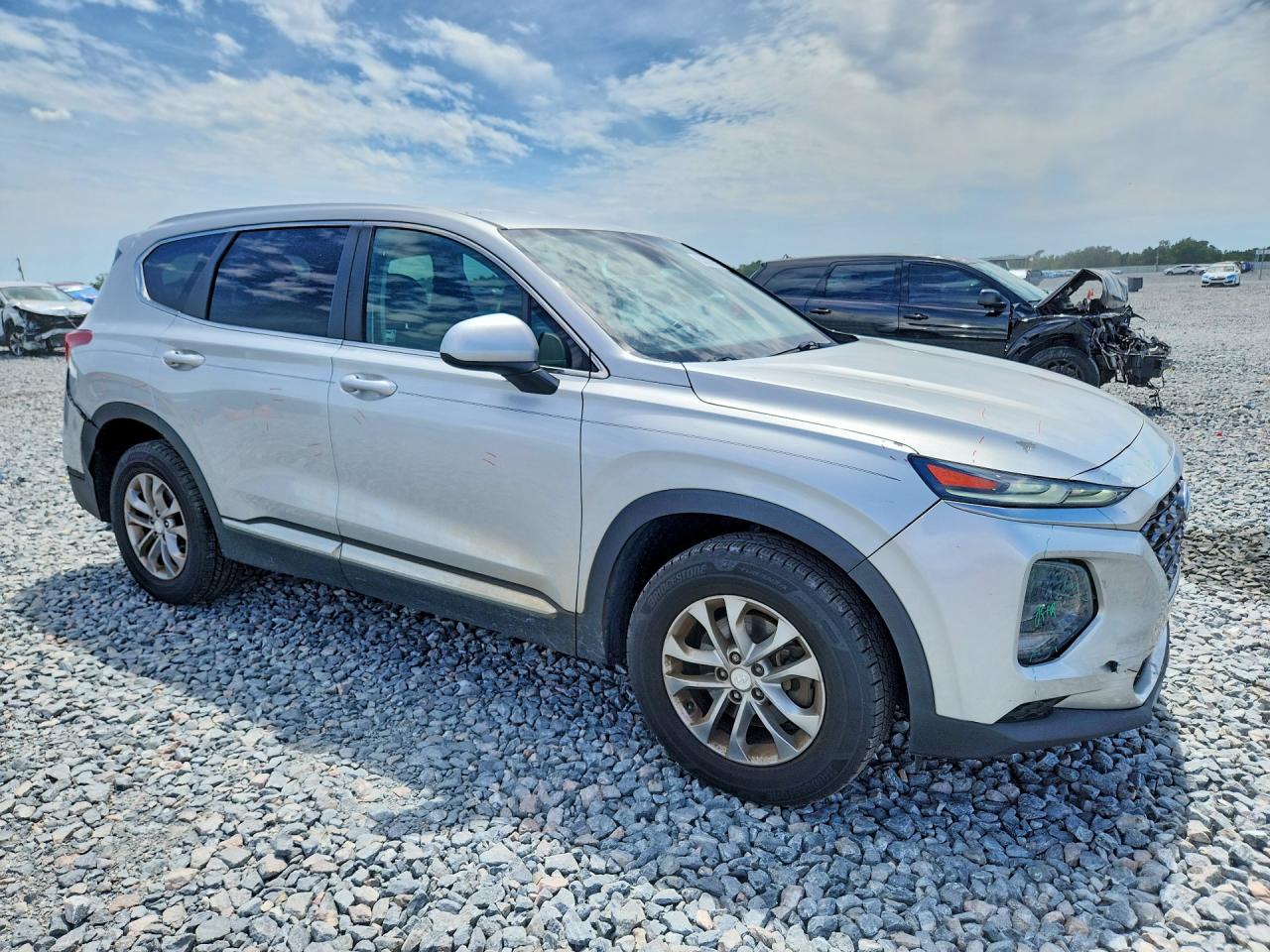 2019 Hyundai Santa Fe Se Серебряный vin: 5NMS23AD9KH127807