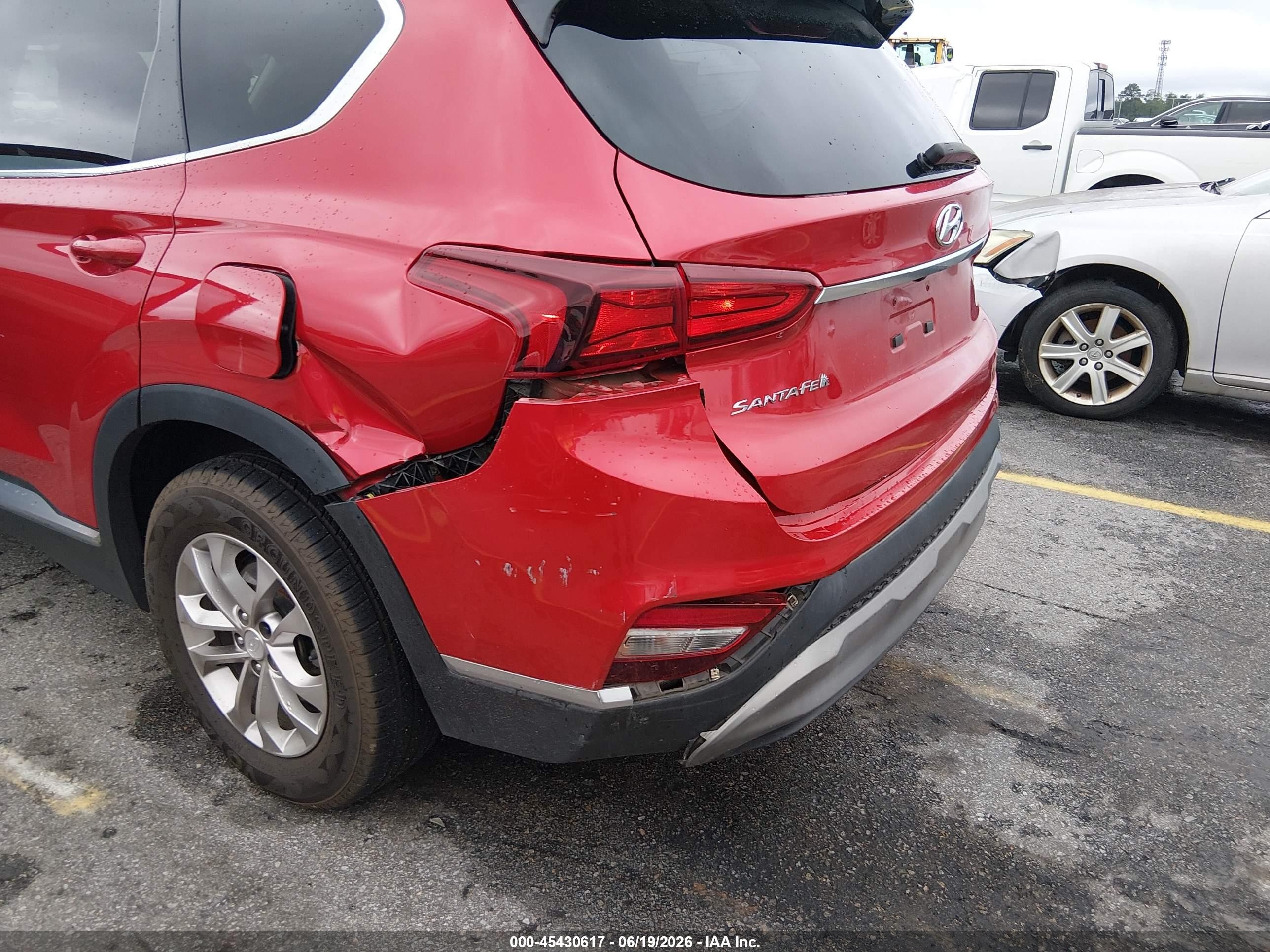 2020 Hyundai Santa Fe Se Red vin: 5NMS23AD9LH248533