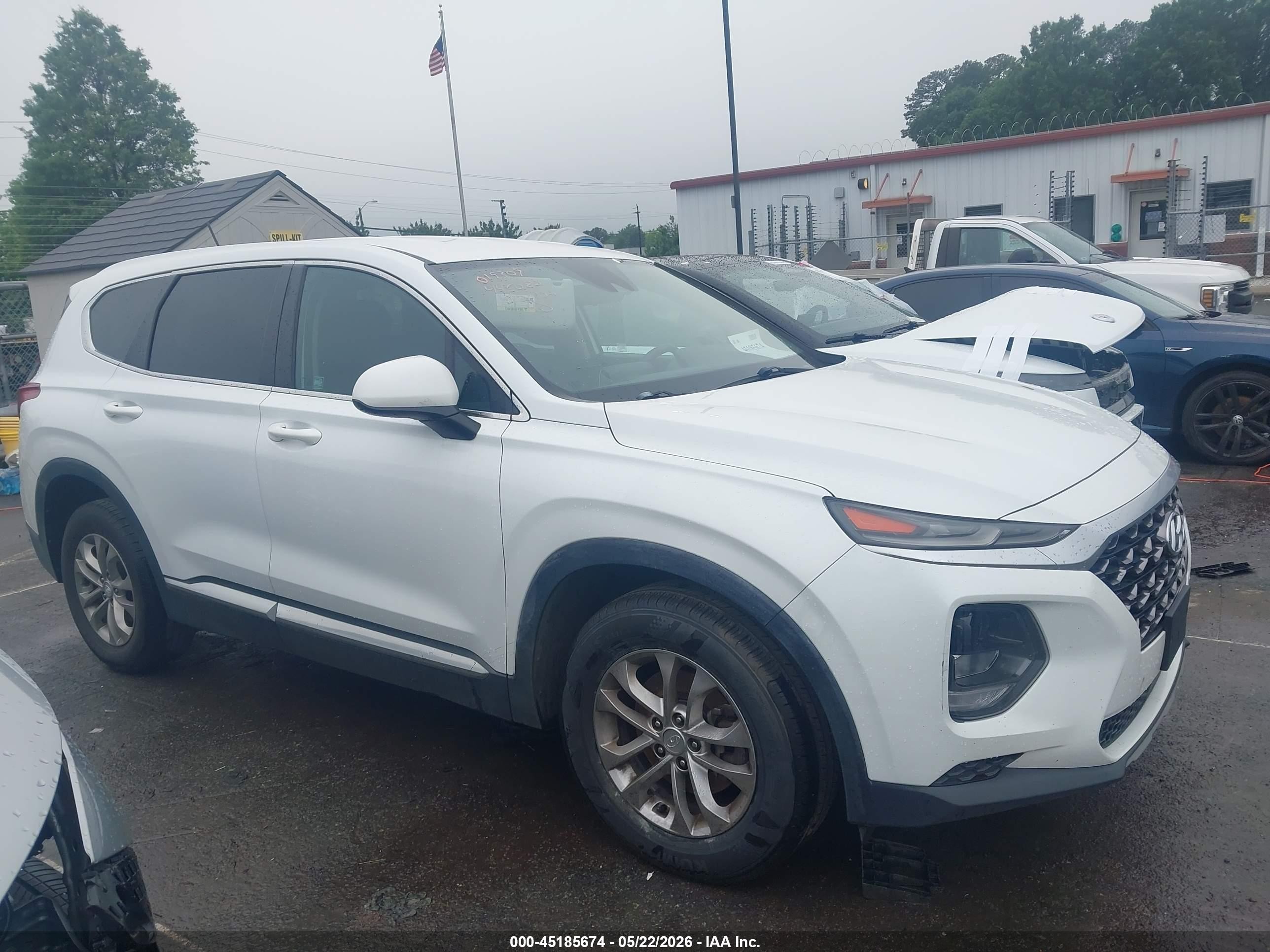 2019 Hyundai Santa Fe Se White vin: 5NMS2CAD1KH019309