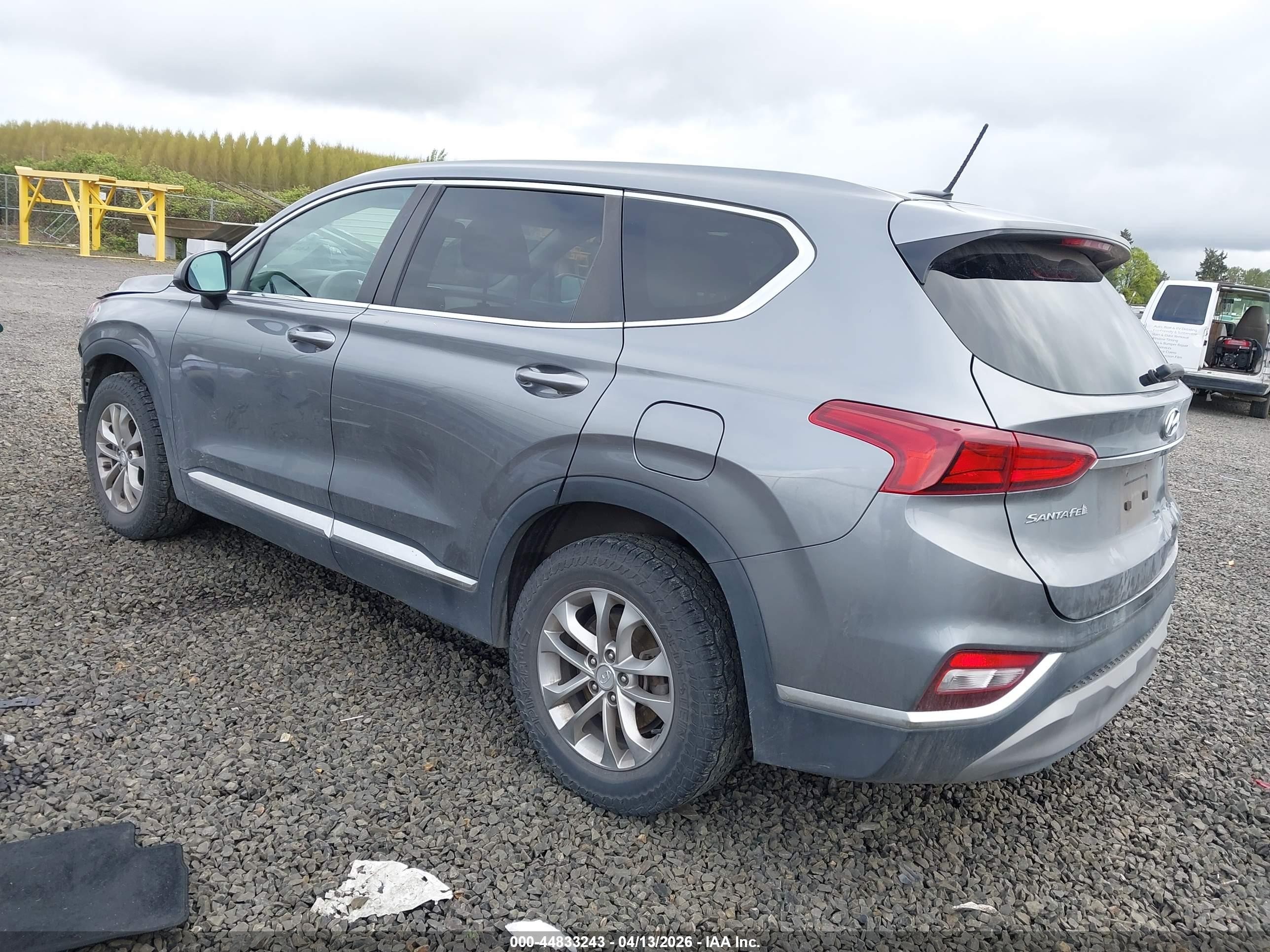 2019 Hyundai Santa Fe Se Gray vin: 5NMS2CAD8KH082682