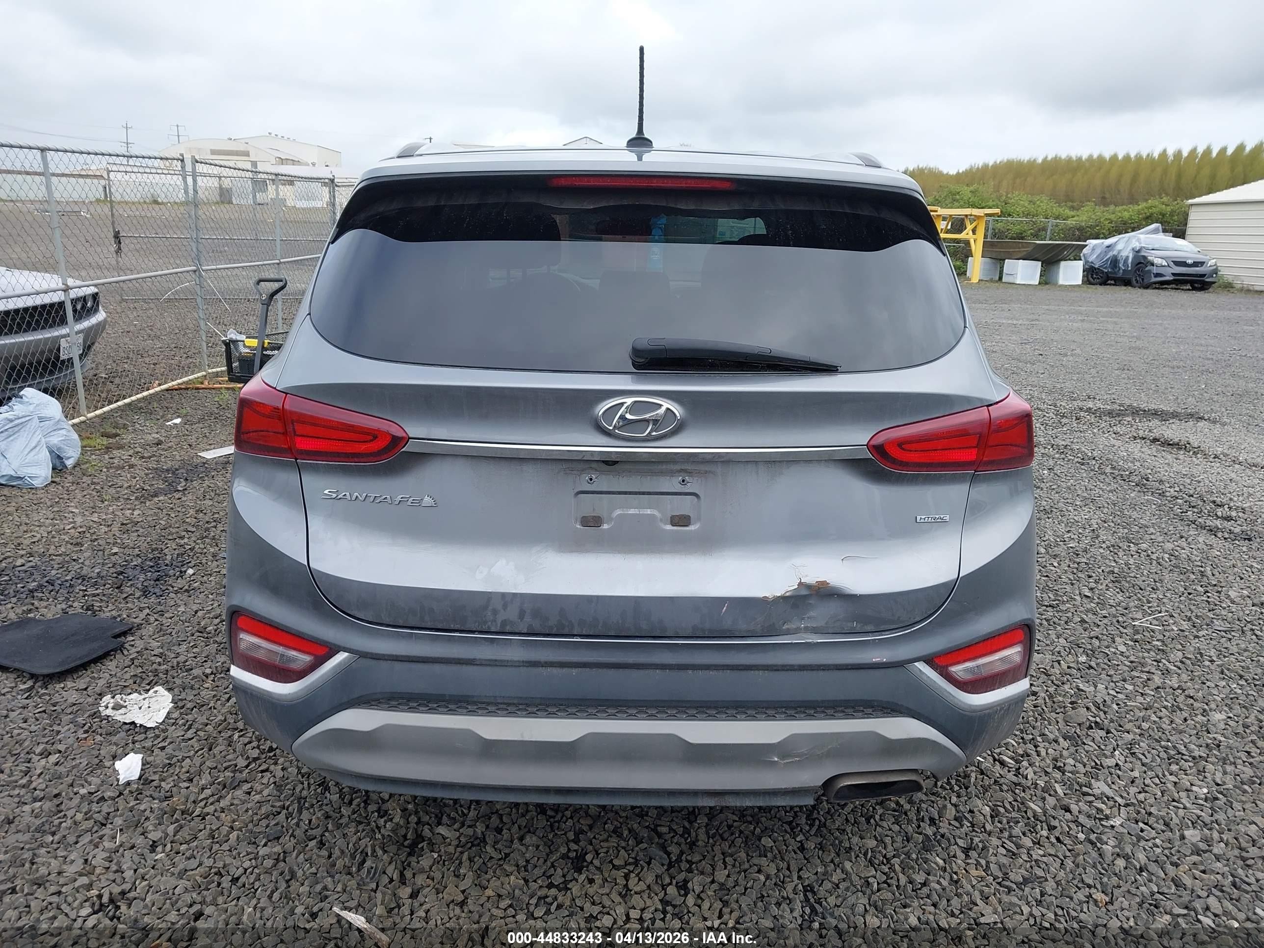 2019 Hyundai Santa Fe Se Gray vin: 5NMS2CAD8KH082682