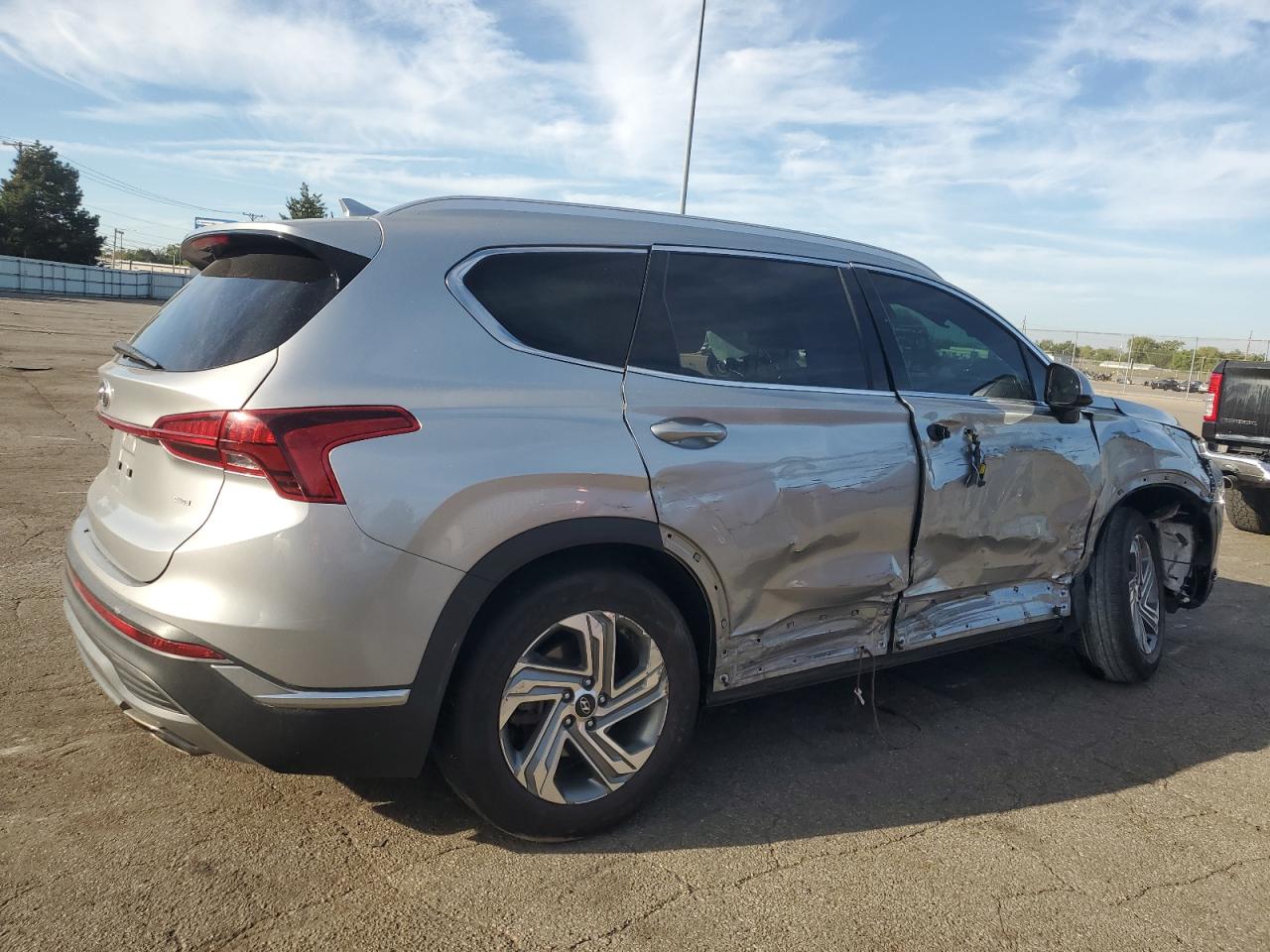 2021 Hyundai Santa Fe Sel Silver vin: 5NMS2DAJ0MH355130