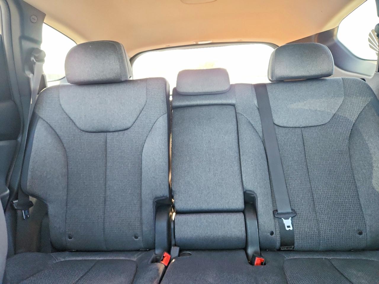 2023 Hyundai Santa Fe Sel Silver vin: 5NMS2DAJ1PH563652