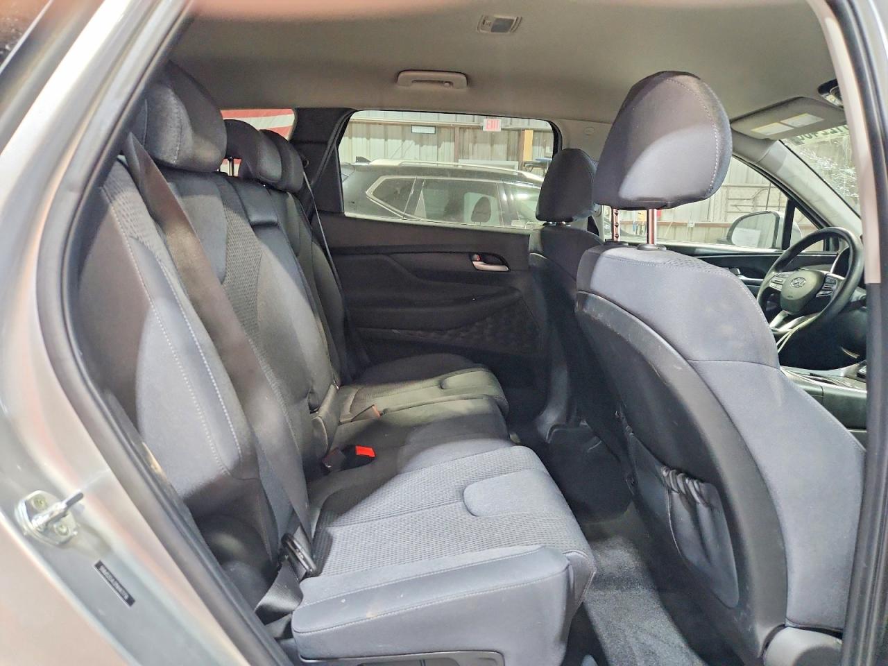 2022 Hyundai Santa Fe Sel Silver vin: 5NMS2DAJ2NH477716