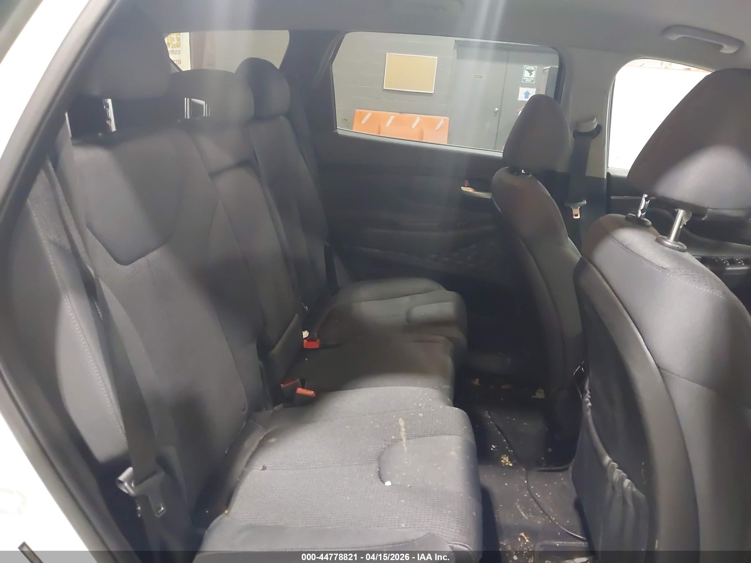 2023 Hyundai Santa Fe Sel White vin: 5NMS2DAJXPH600780