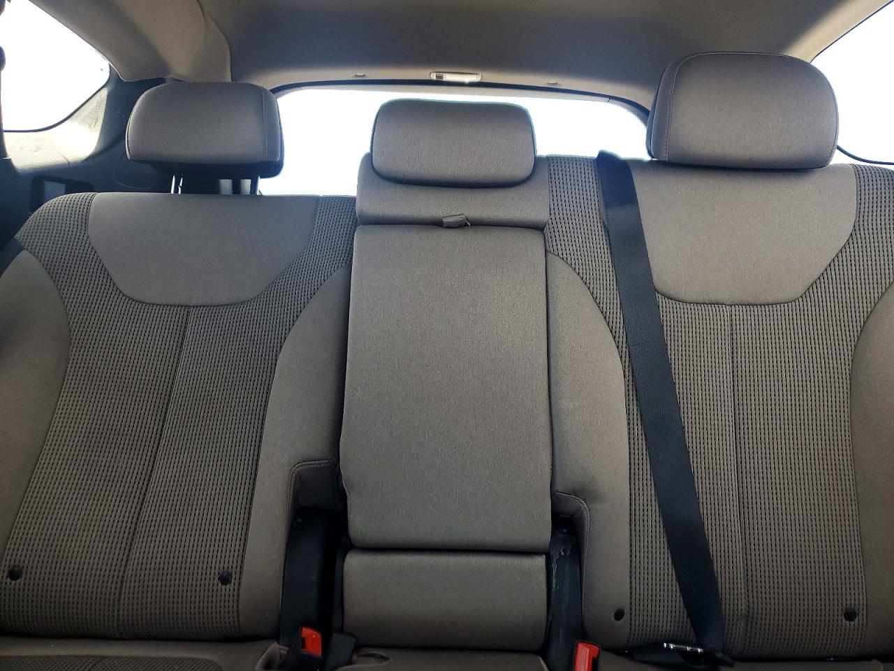 2020 Hyundai Santa Fe Sel Белый vin: 5NMS33AD0LH275813