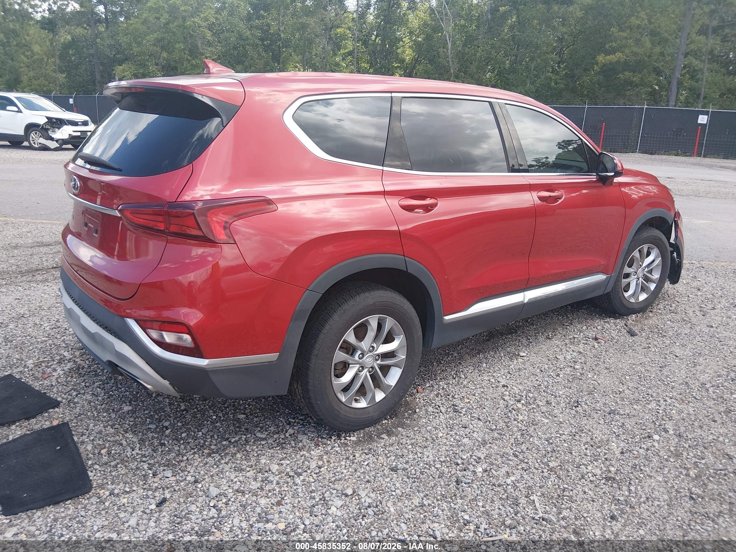 2019 Hyundai Santa Fe Sel Red vin: 5NMS33AD1KH001504