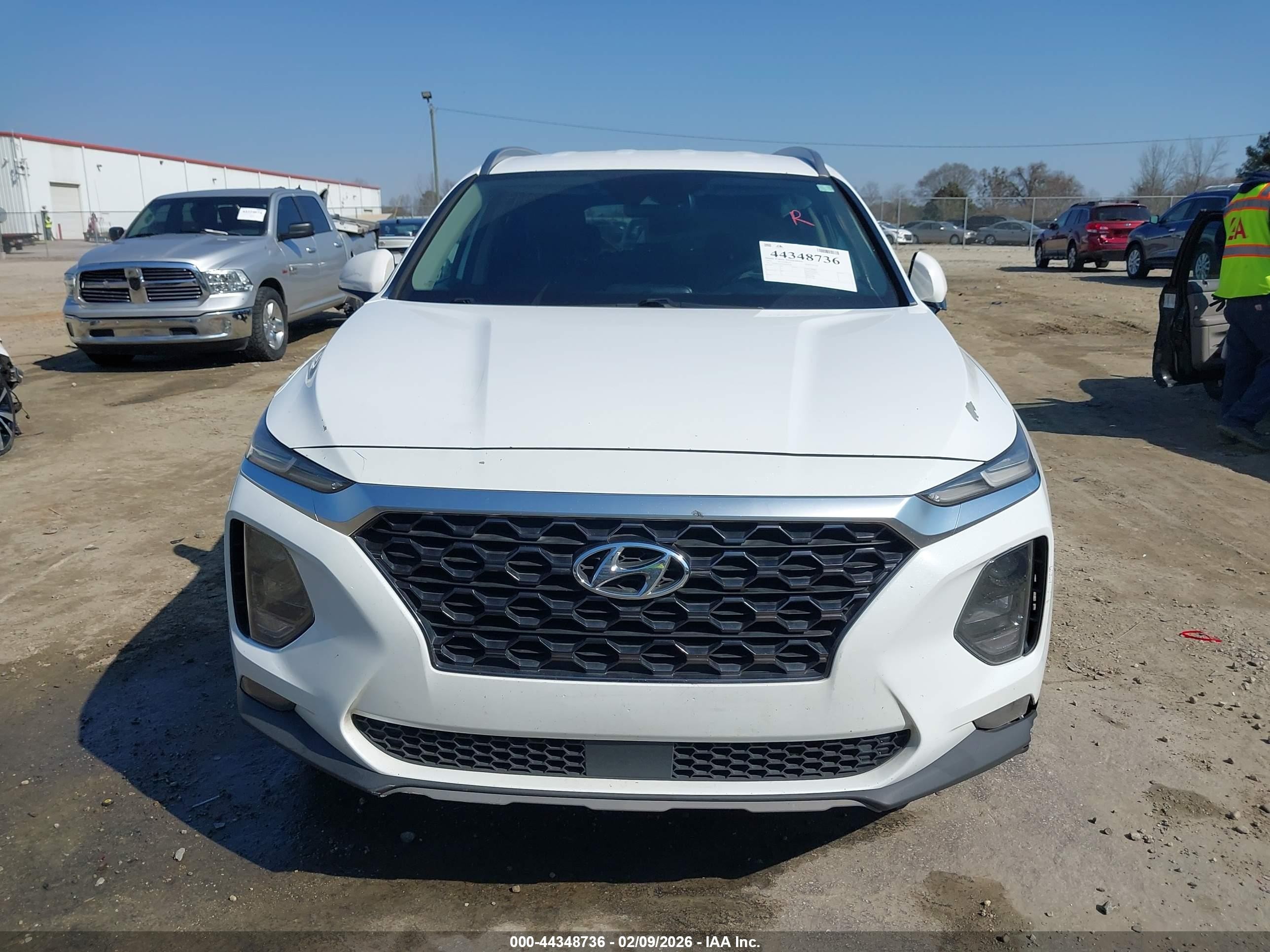 2019 Hyundai Santa Fe Sel Plus White vin: 5NMS33AD3KH026288