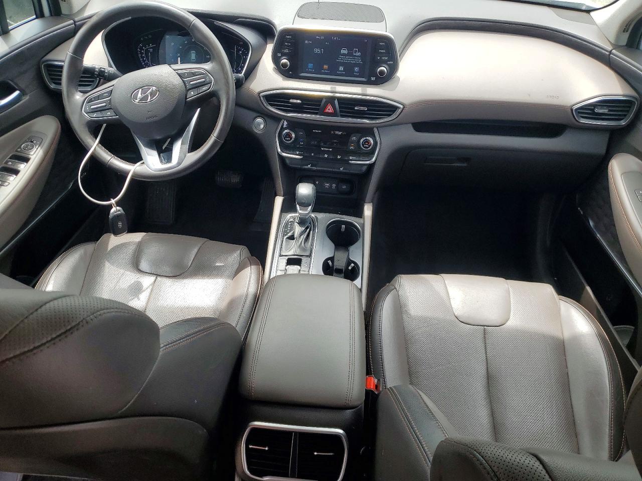 2020 Hyundai Santa Fe Sel White vin: 5NMS33AD4LH220751