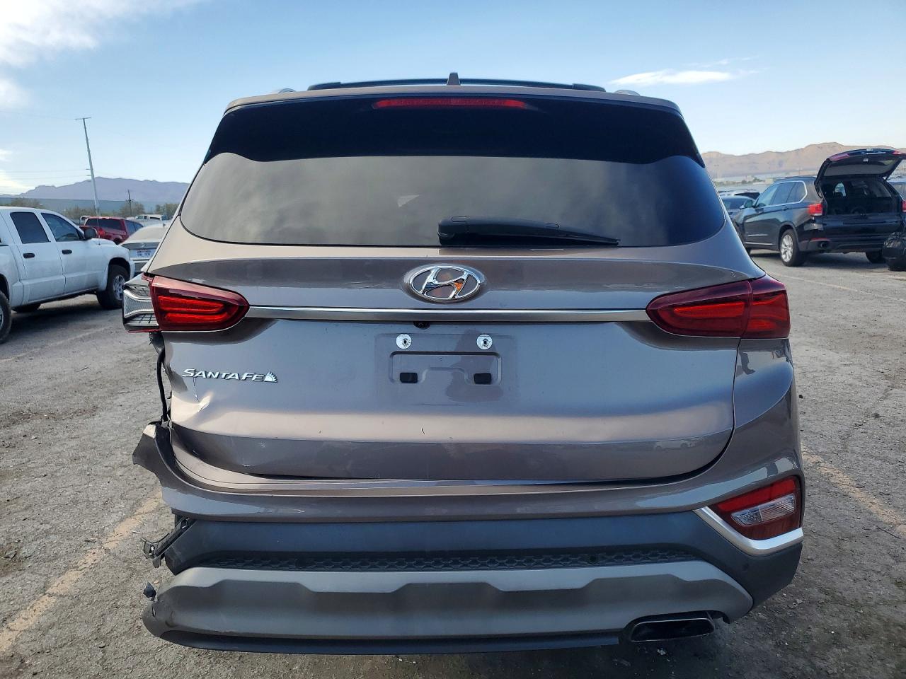 2020 Hyundai Santa Fe Sel Gray vin: 5NMS33AD4LH269335