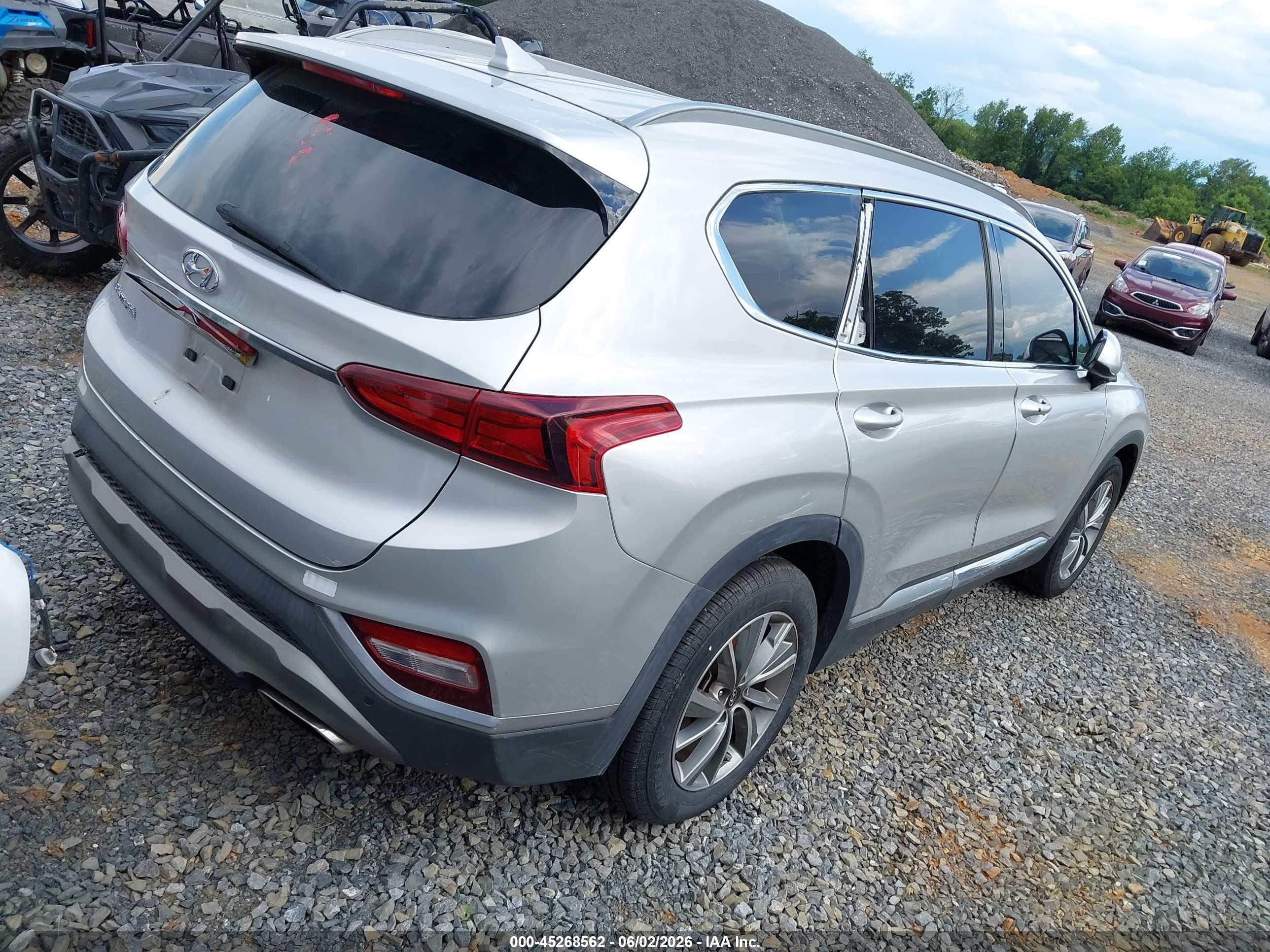 2019 Hyundai Santa Fe Sel Plus Silver vin: 5NMS33AD7KH002155