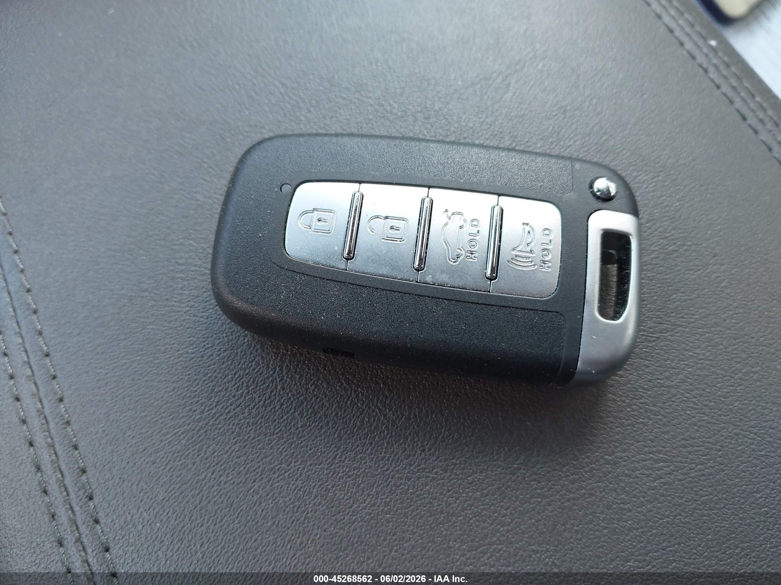 2019 Hyundai Santa Fe Sel Plus Silver vin: 5NMS33AD7KH002155