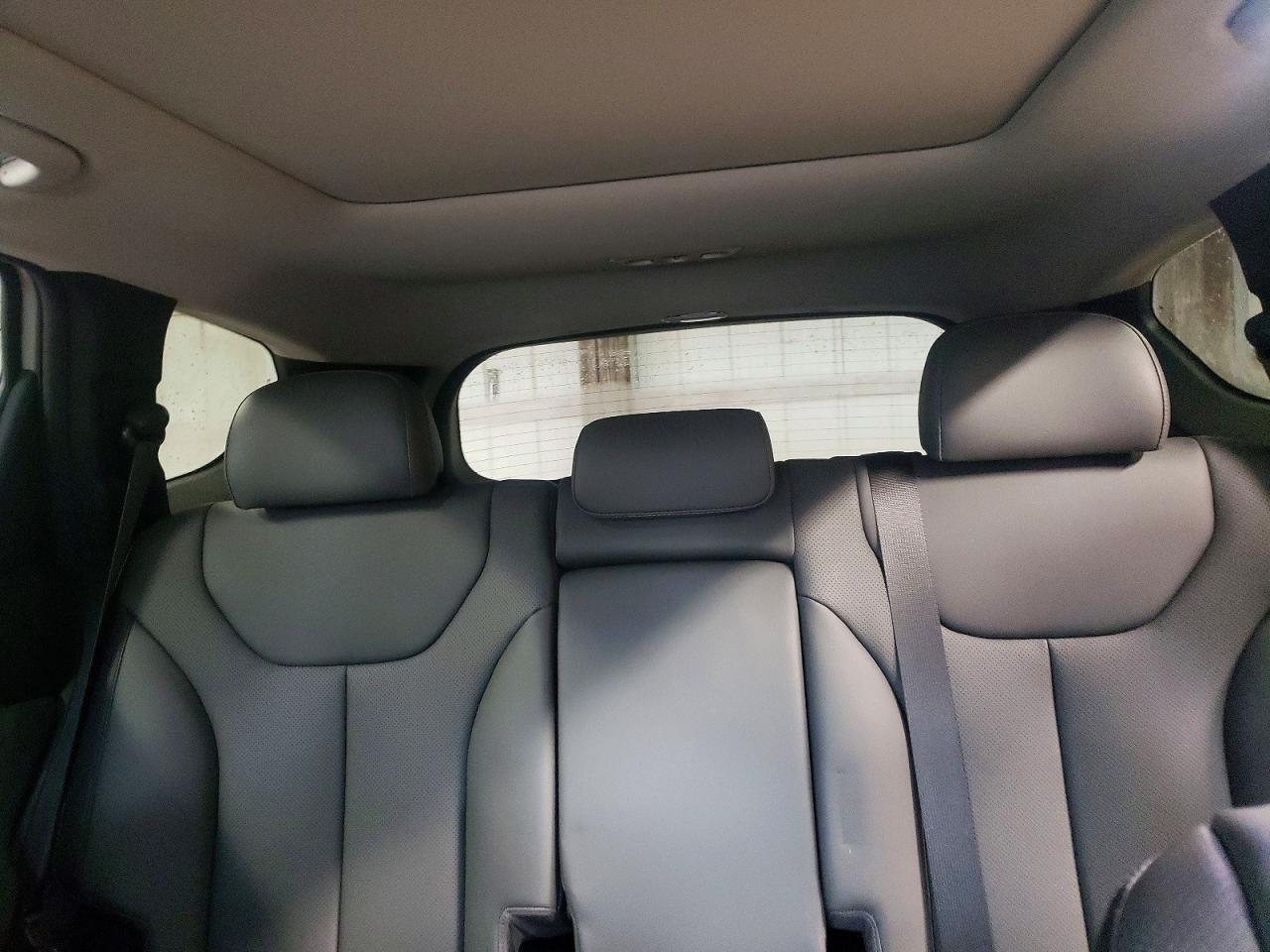 2023 Hyundai Santa Fe Sel Premium Silver vin: 5NMS34AJ0PH626396