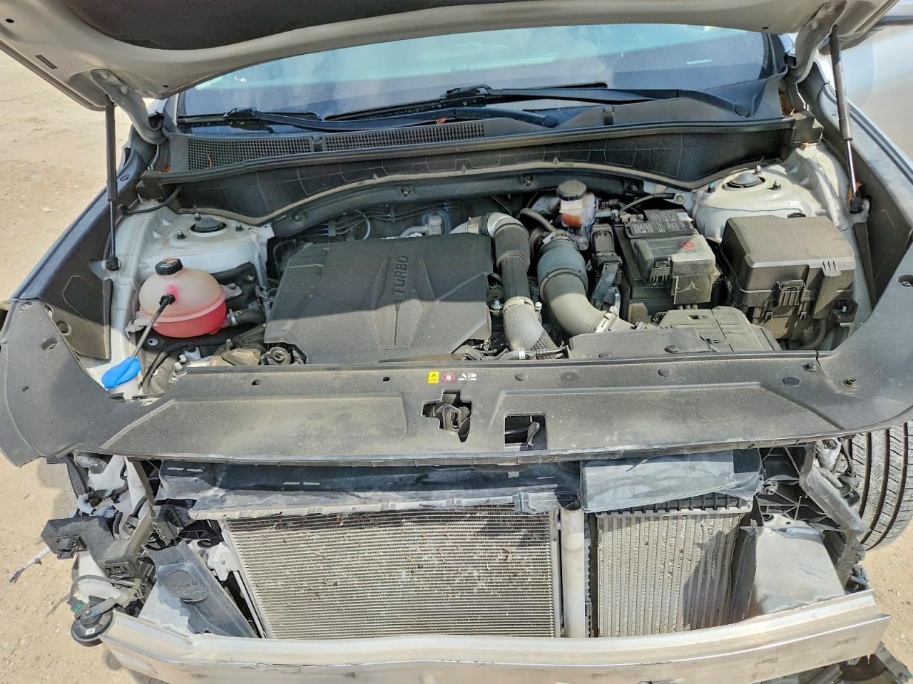 2021 Hyundai Santa Fe Limited Серебряный vin: 5NMS44AL5MH310891
