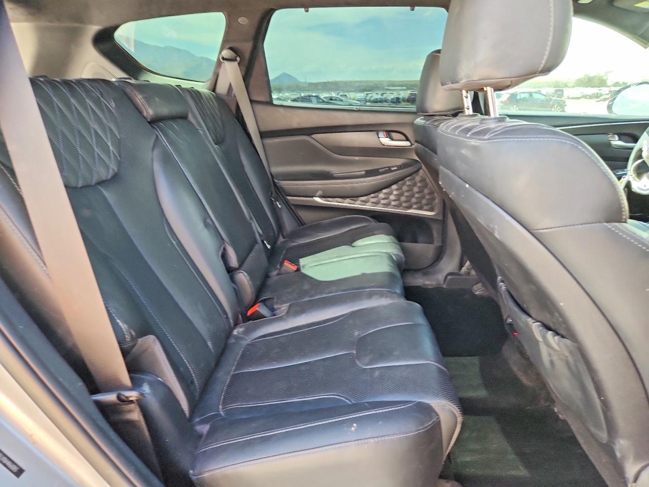 2022 Hyundai Santa Fe Calligraphy Серебряный vin: 5NMS54ALXNH466083