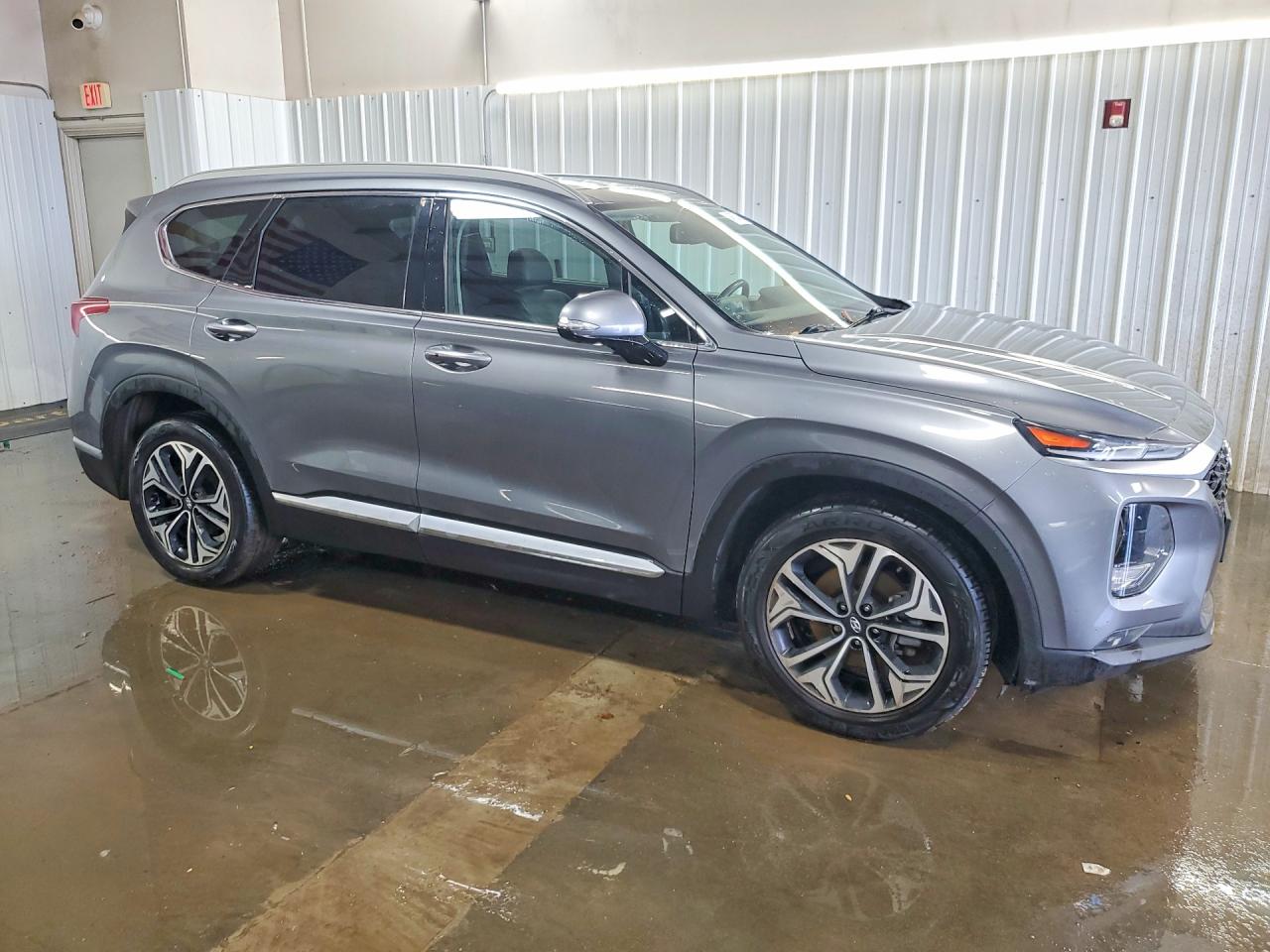 2019 Hyundai Santa Fe Ultimate 2.0t Gray vin: 5NMS5CAA1KH046863