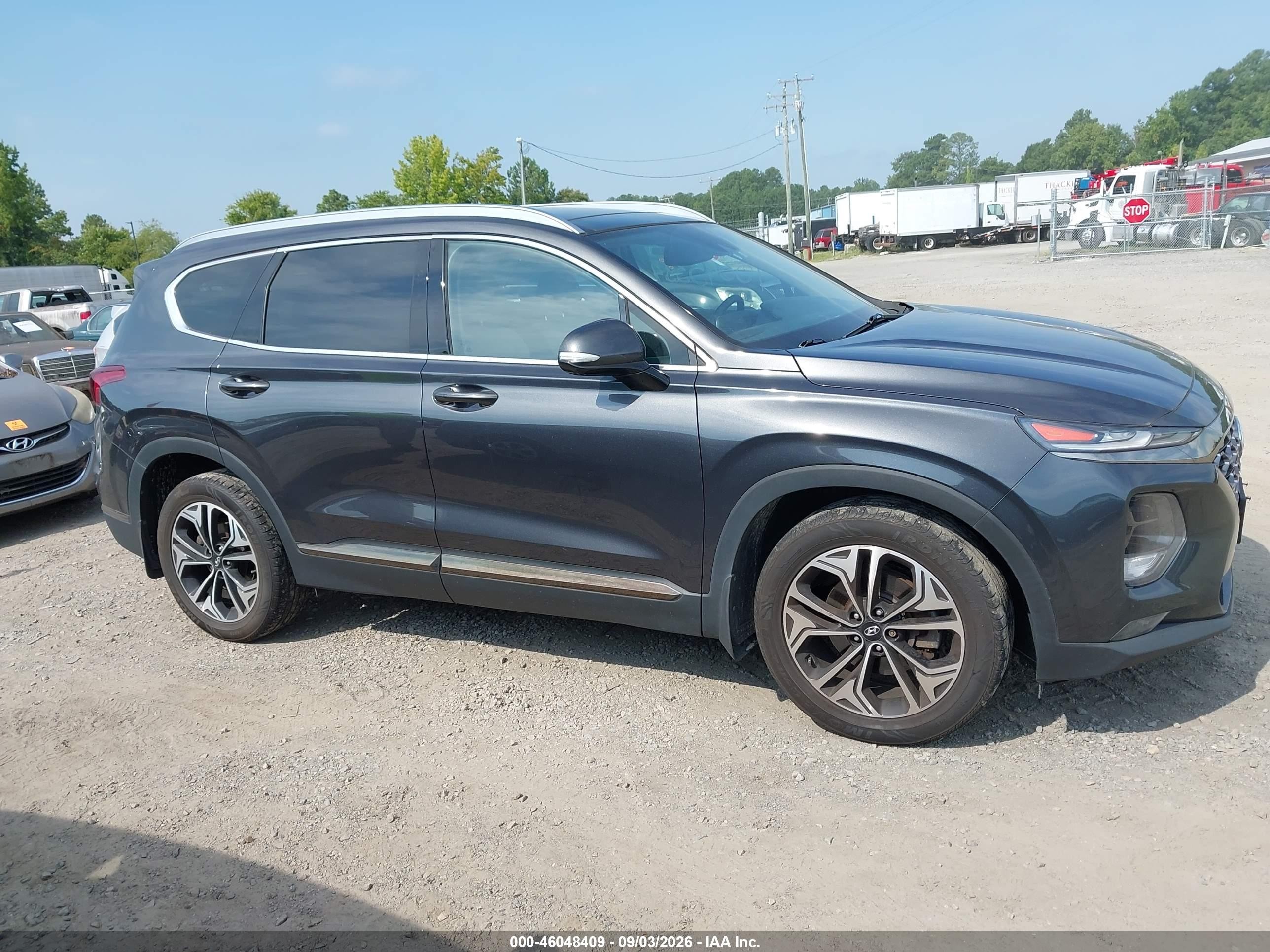 2020 Hyundai Santa Fe Limited 2.0t Gray vin: 5NMS5CAAXLH288231