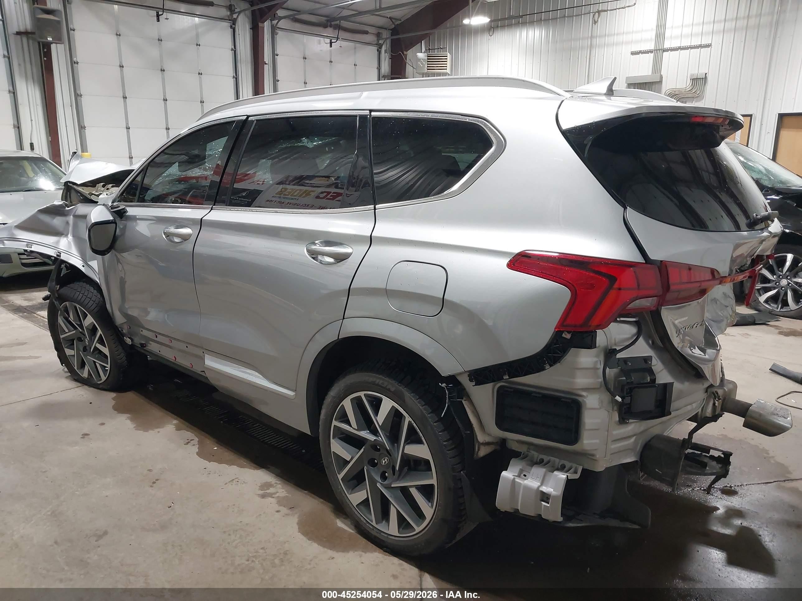 2022 Hyundai Santa Fe Calligraphy Silver vin: 5NMS5DAL8NH393778