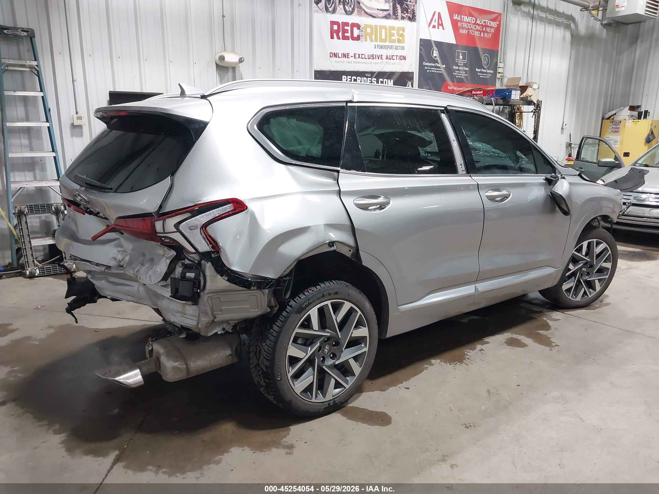 2022 Hyundai Santa Fe Calligraphy Silver vin: 5NMS5DAL8NH393778