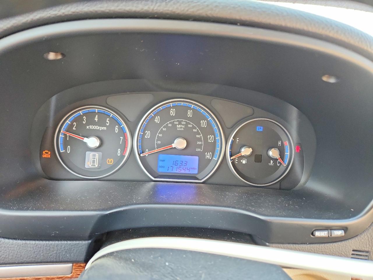 2008 Hyundai Santa Fe Red vin: 5NMSG13D08H173215