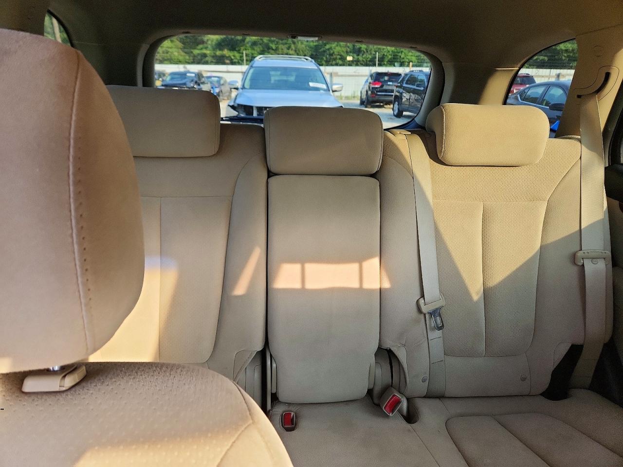2008 Hyundai Santa Fe Red vin: 5NMSG13D08H173215