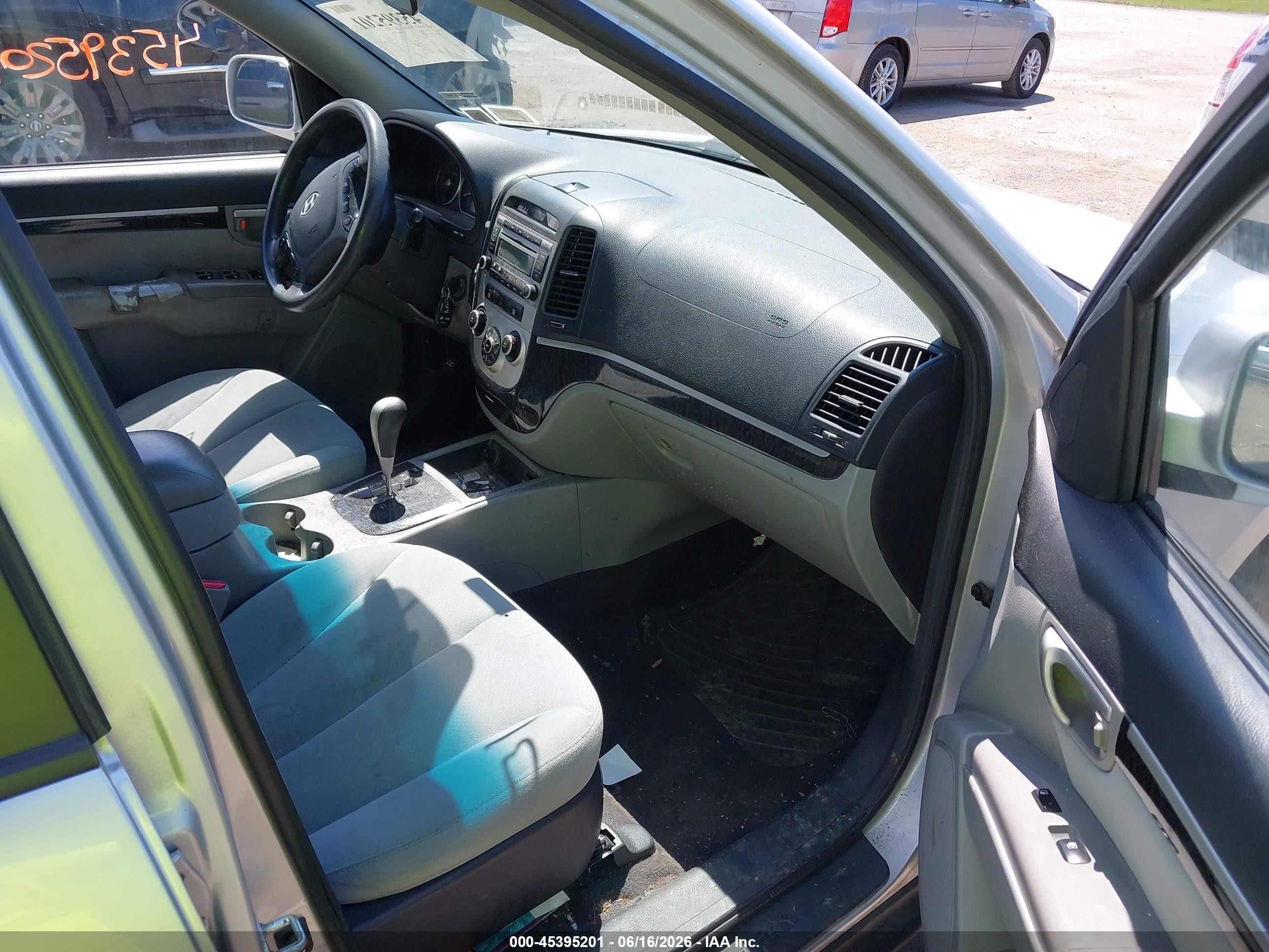 2008 Hyundai Santa Fe Gls Silver vin: 5NMSG13D08H191715