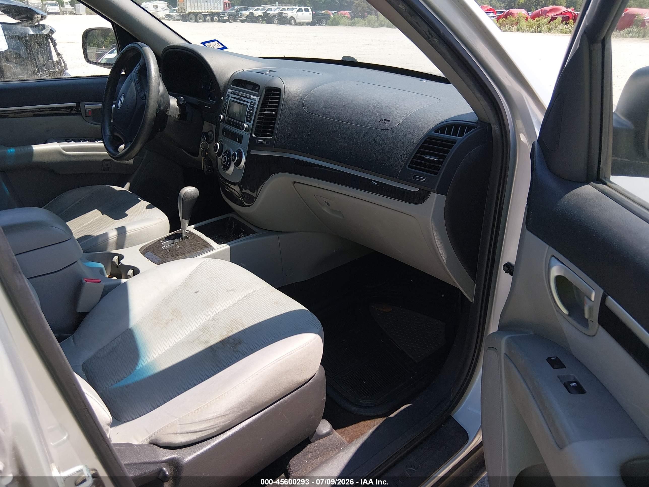 2009 Hyundai Santa Fe Gls Silver vin: 5NMSG13D09H330601