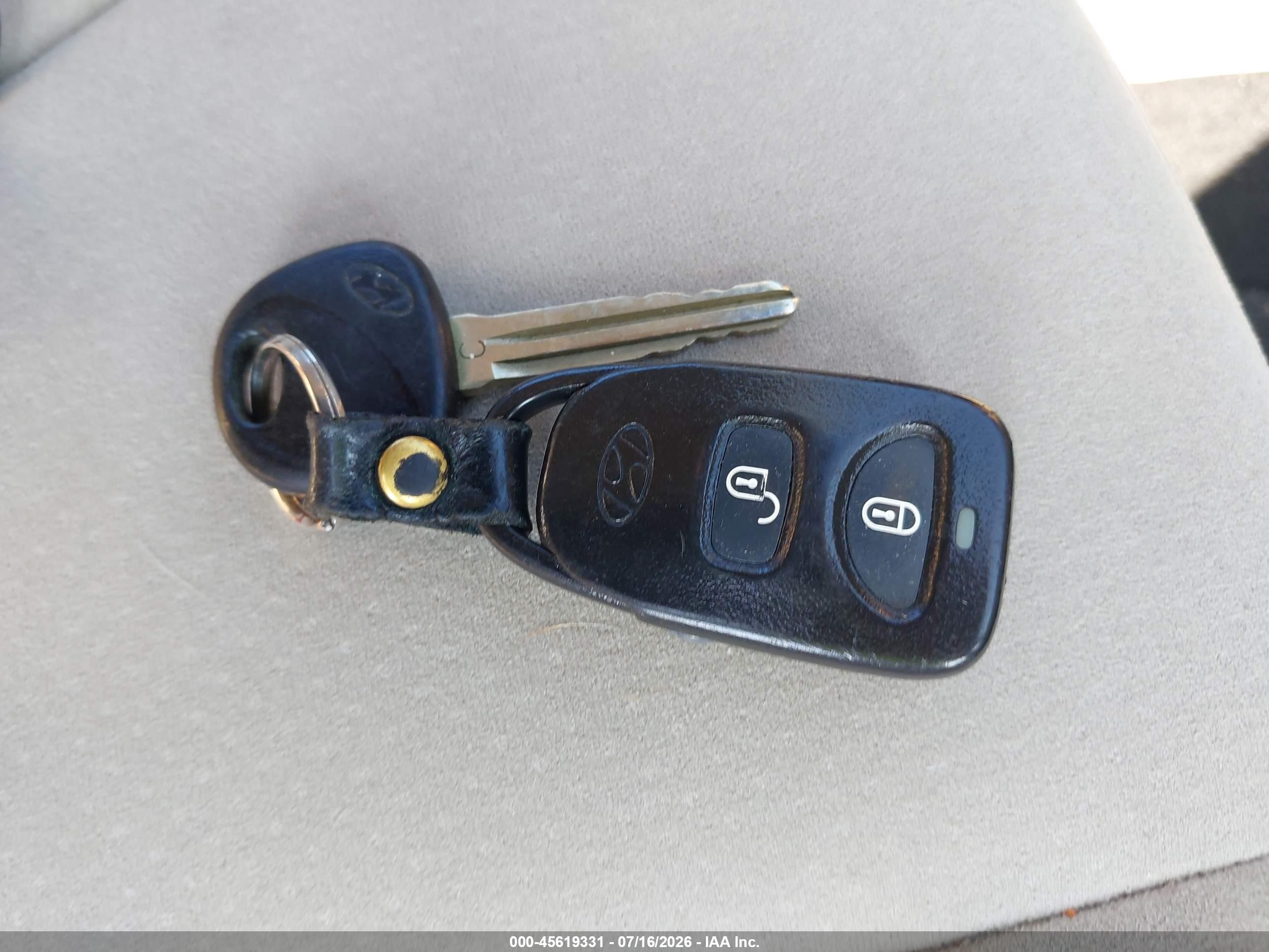 2008 Hyundai Santa Fe Gls Серый vin: 5NMSG13D28H226089