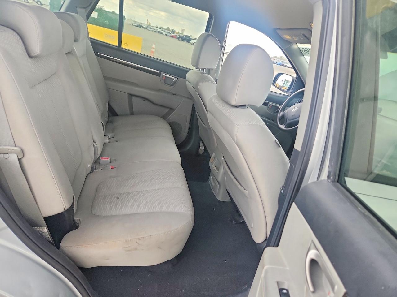 2009 Hyundai Santa Fe Gls Серебряный vin: 5NMSG13D29H301018