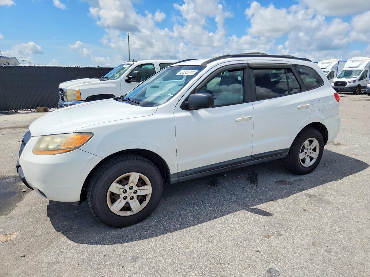 2009 Hyundai Santa Fe Gls White vin: 5NMSG13D39H318233